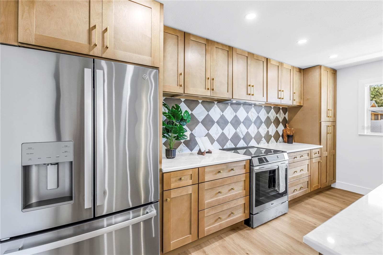 Single Family Residence at 1221 36TH TER N, ST PETERSBURG, photo 2 of 43