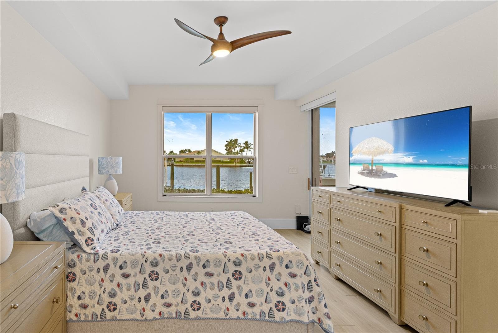 Condominium at 380 STELLA MARIS DR N #2602, NAPLES, photo 23 of 39