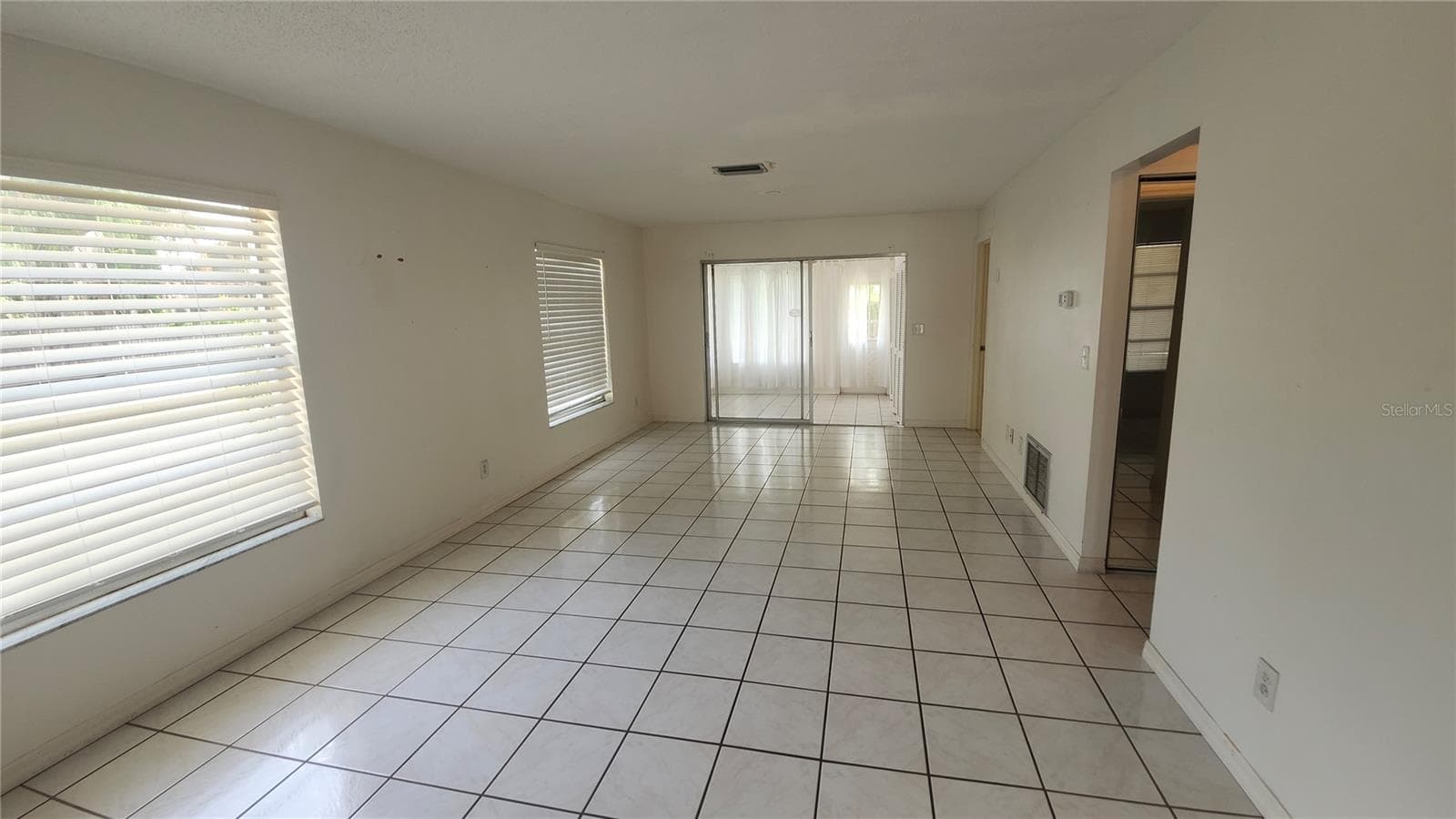 Condominium at 4007 78TH ST W #4007, BRADENTON, photo 5 of 20