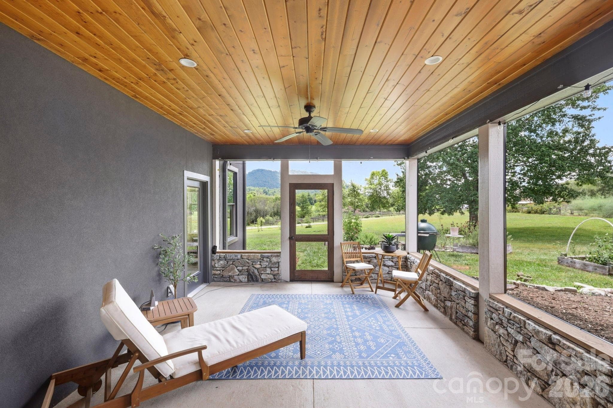 Screened in patio - 114 Cane Creek Ranch Drive, Fletcher