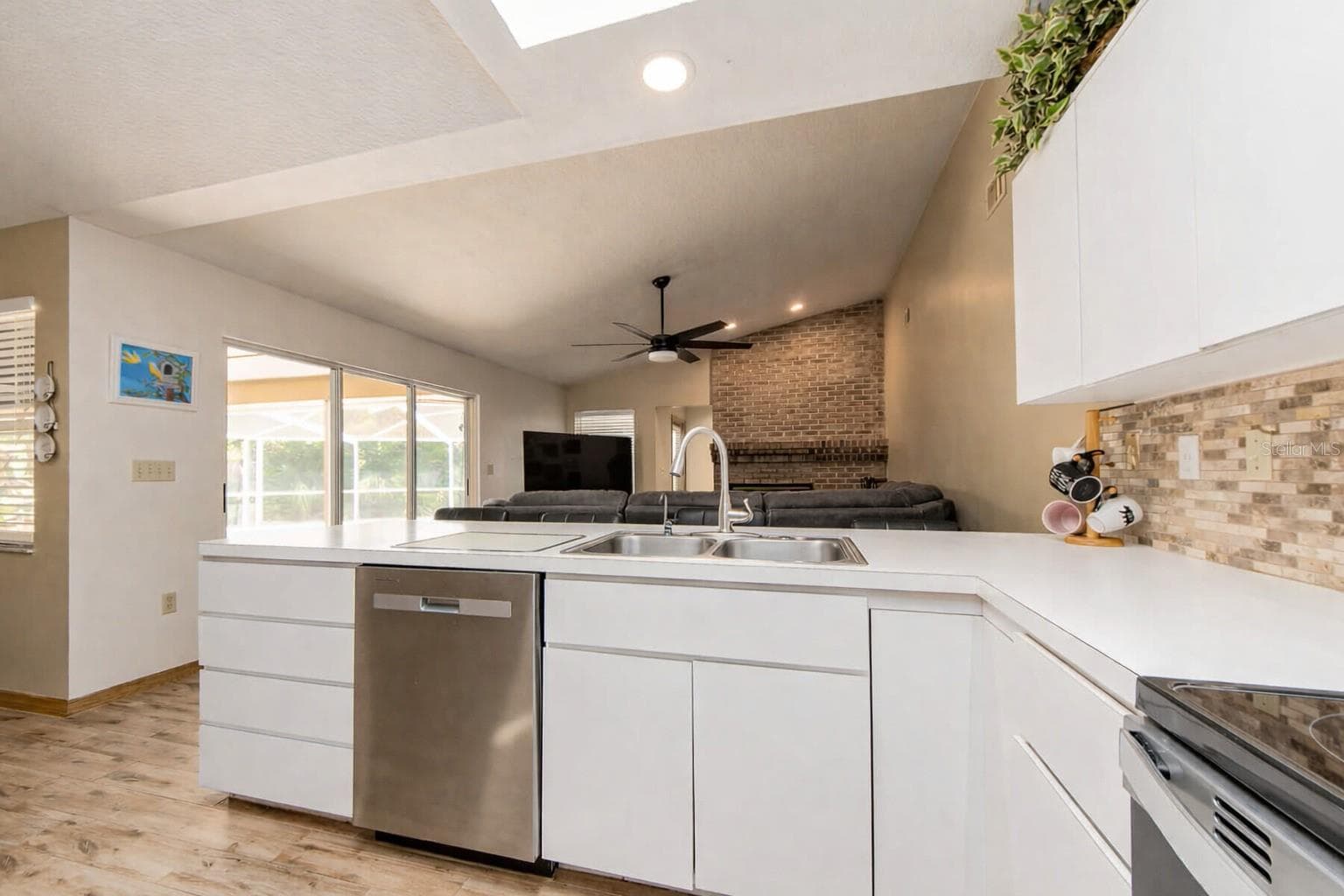 KITCHEN - 2899 TURTLE TER, PALM HARBOR