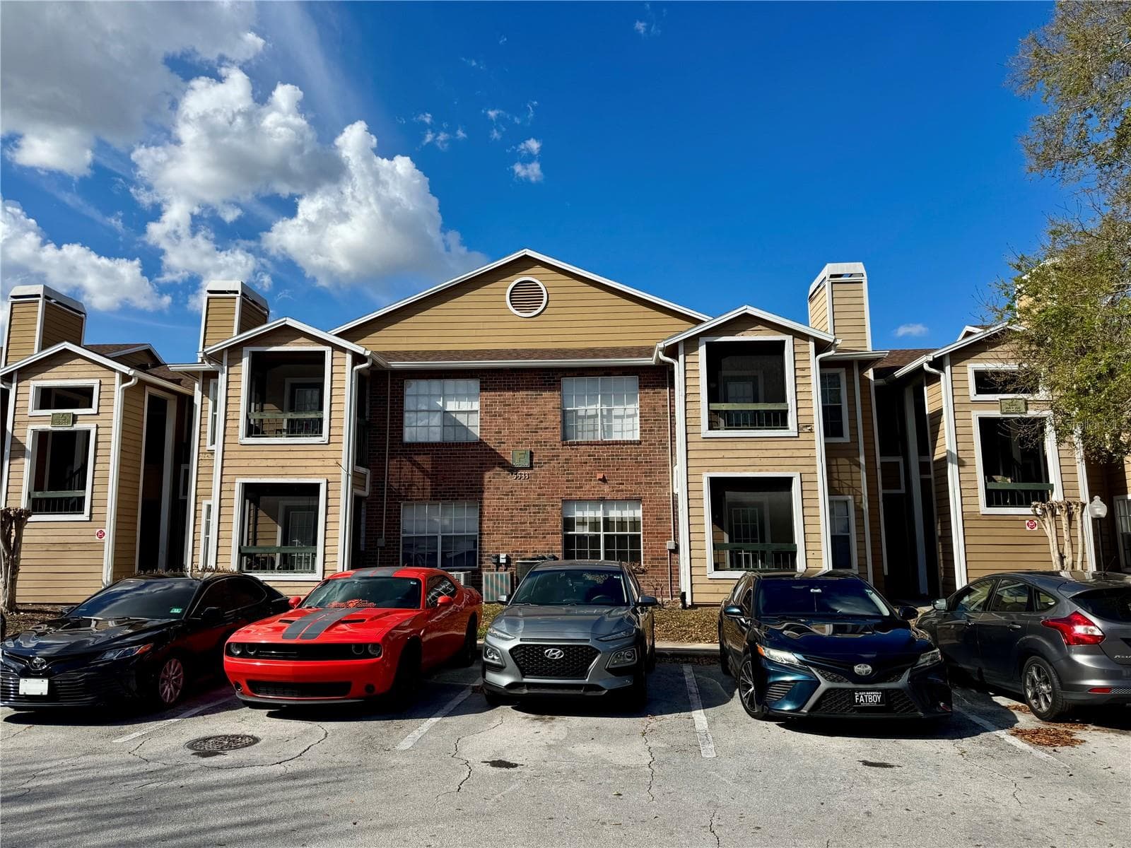 5533 CHRISHIRE WAY #F207