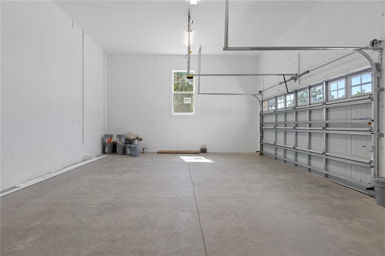 Garage - 3926 SOUTHERN VALLEY LOOP, BROOKSVILLE