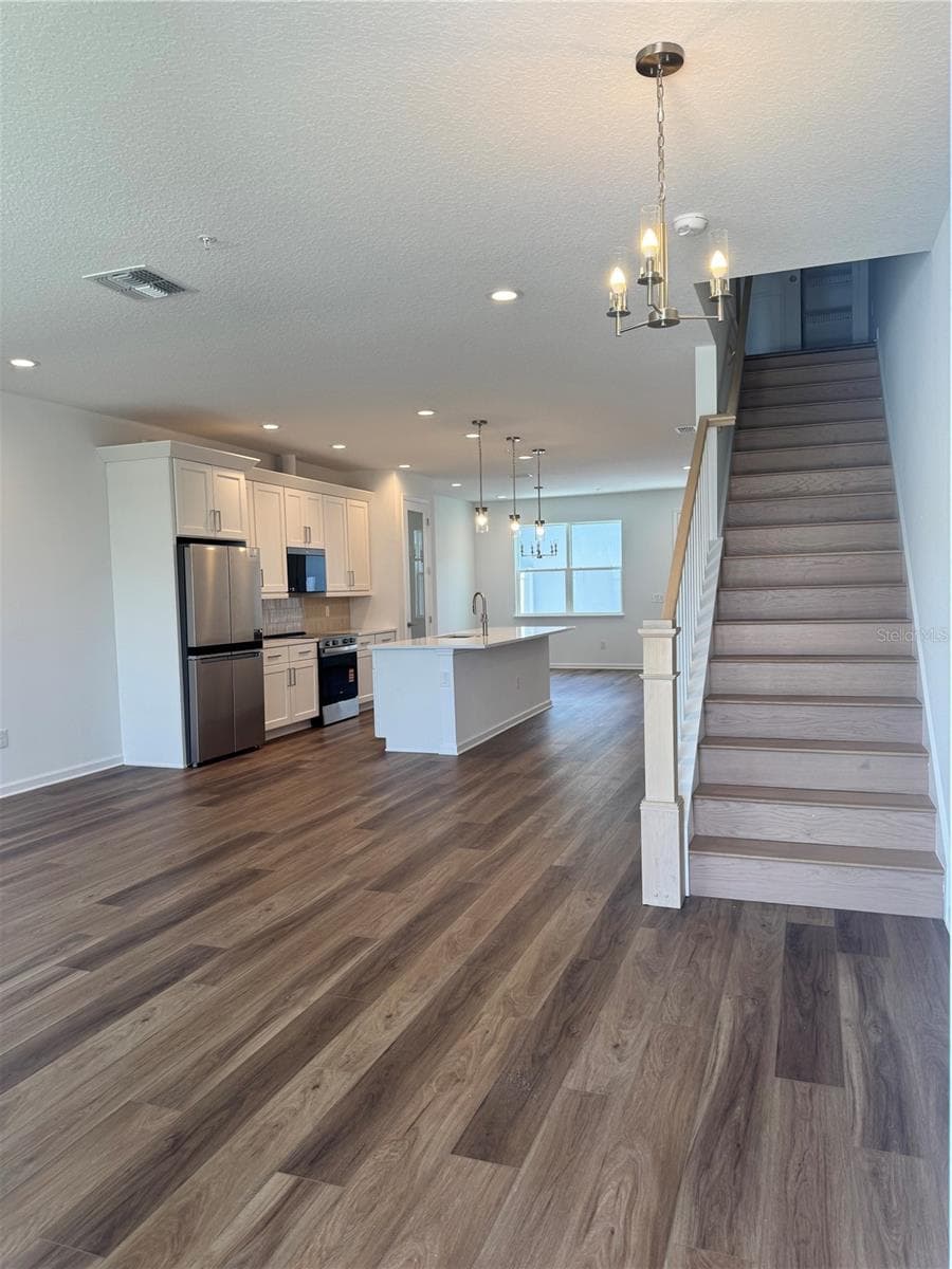Welcoming foyer - 1888 CROWNCREST DR, APOPKA