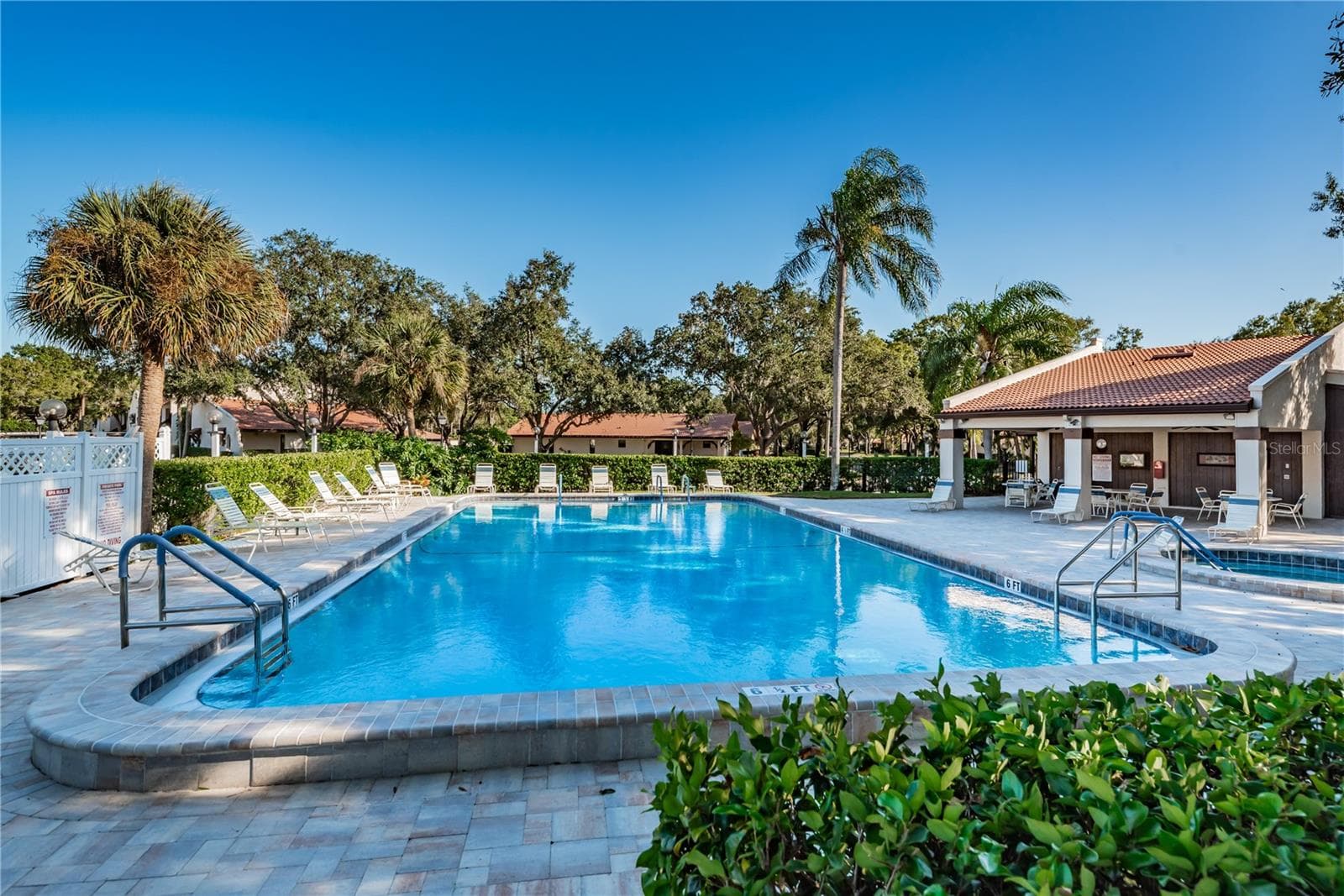 pool - 3505 TARPON WOODS BLVD #O-403, PALM HARBOR