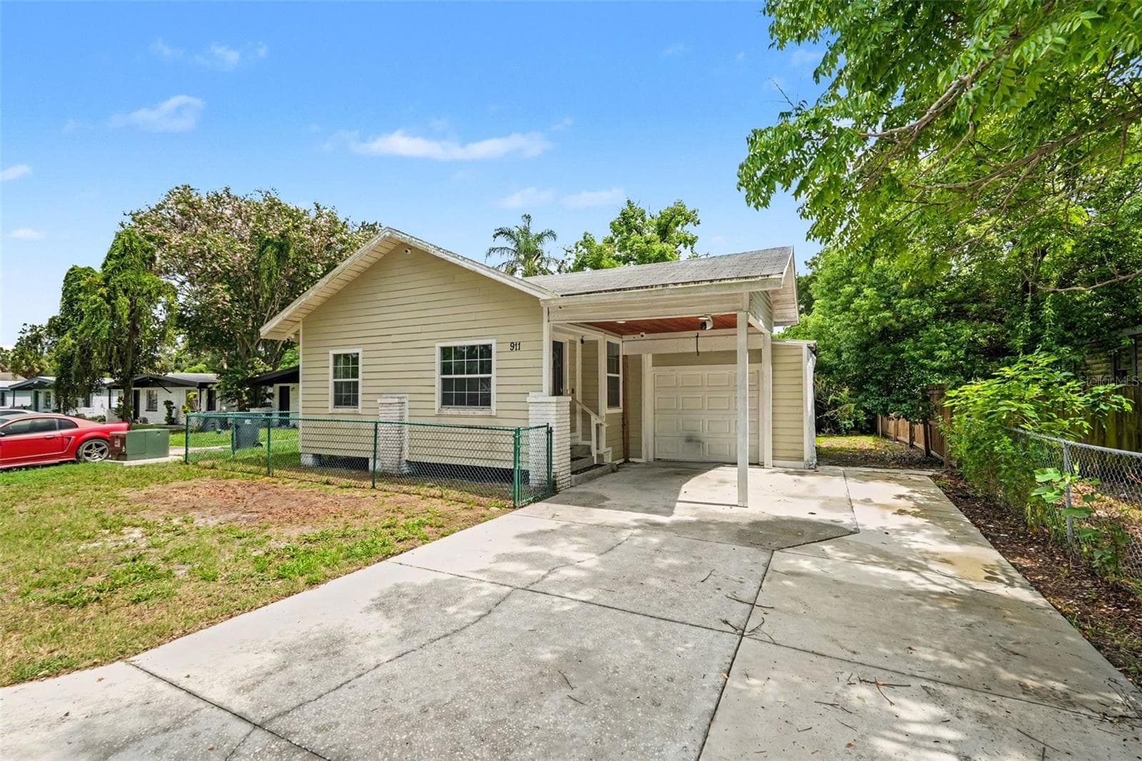 Single Family Residence at 911 E 123RD AVE, TAMPA, photo 3 of 33
