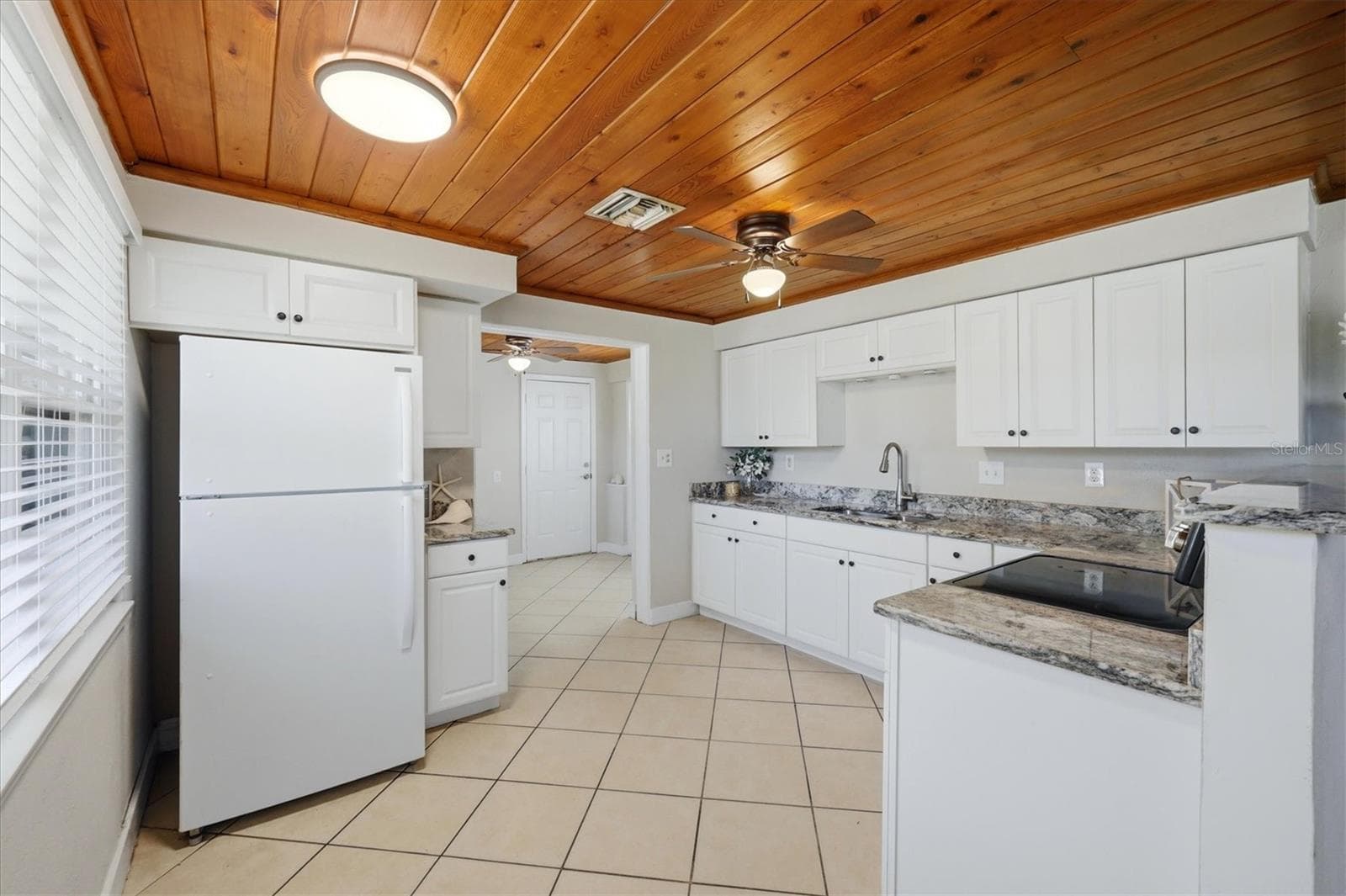 Single Family Residence at 155 MAGNOLIA AVE, ENGLEWOOD, photo 6 of 39