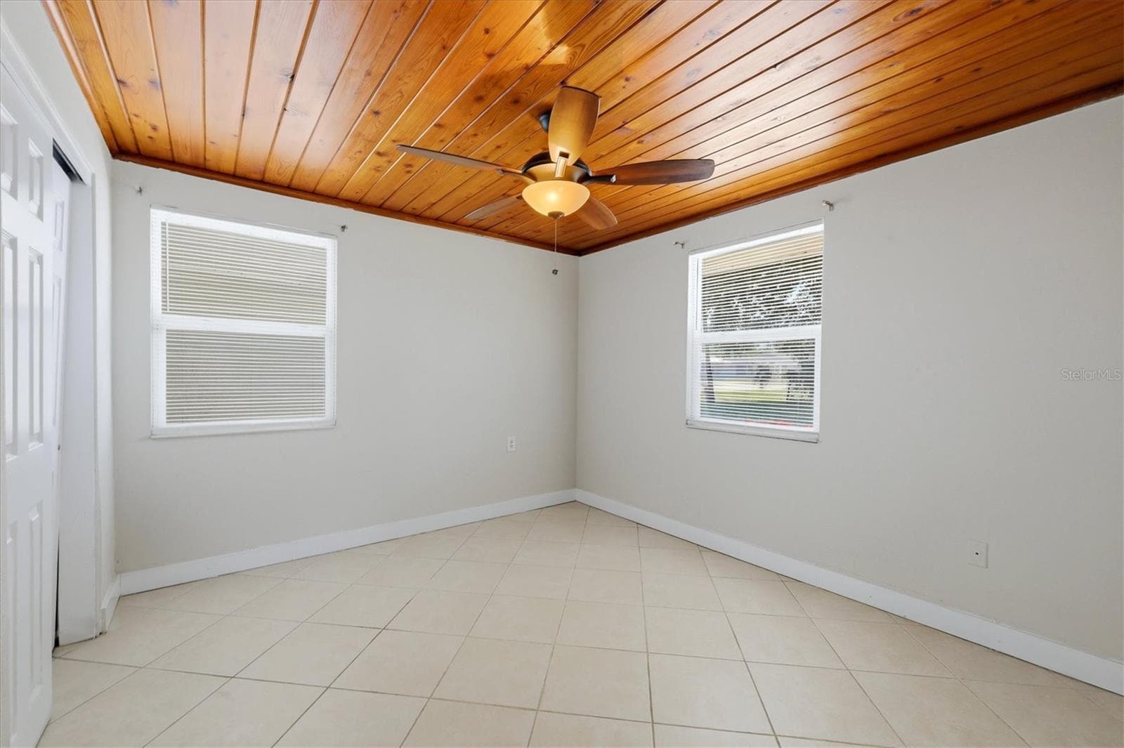 Single Family Residence at 155 MAGNOLIA AVE, ENGLEWOOD, photo 11 of 39