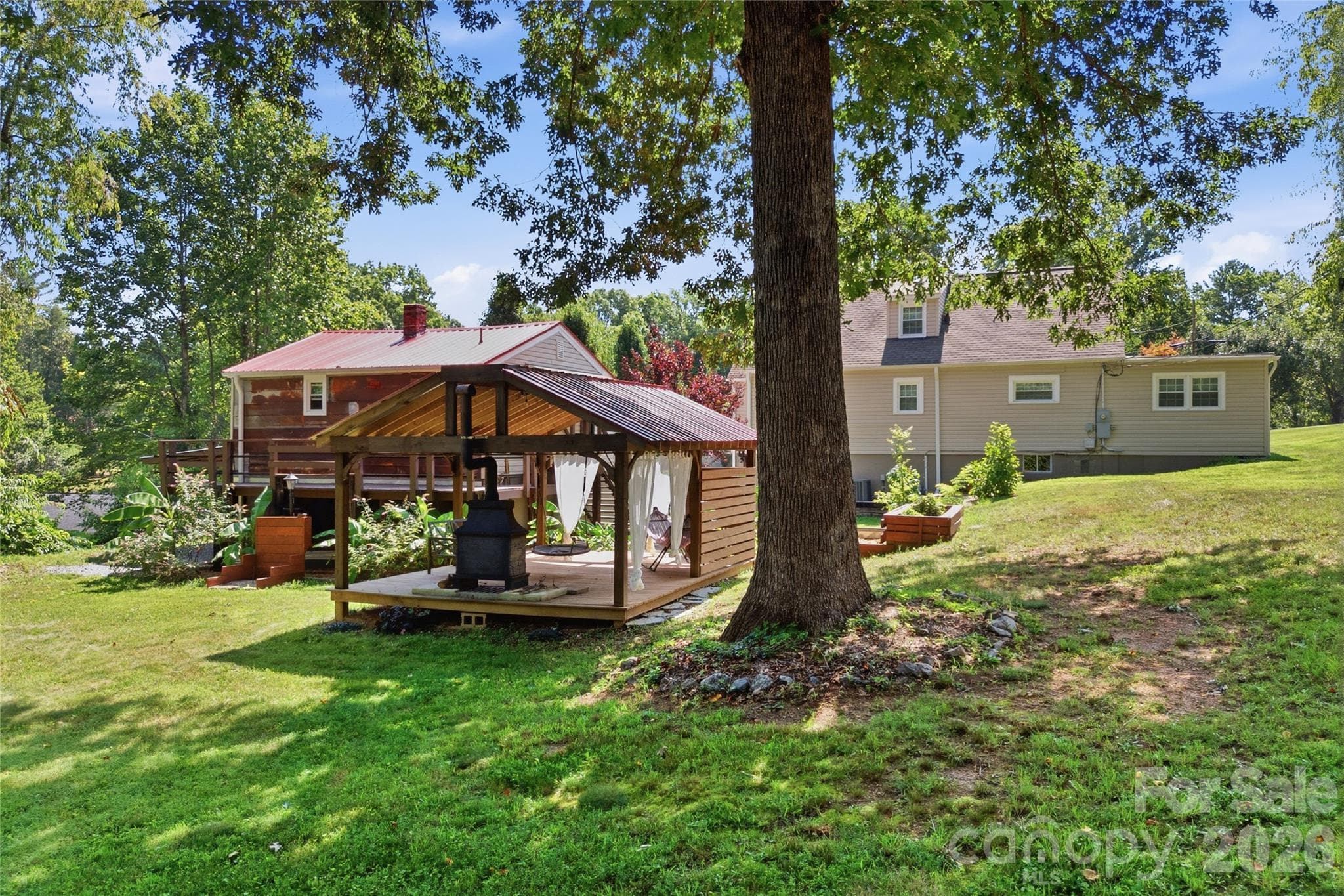 Single Family Residence at 904 Bounous Street NW, Valdese, photo 20 of 31