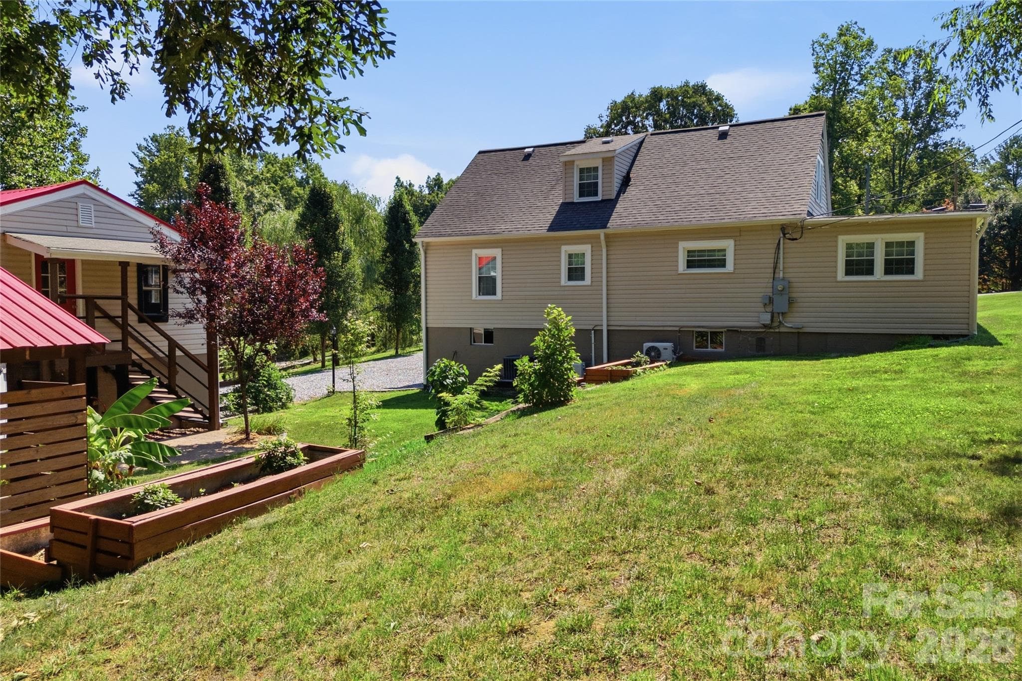 Single Family Residence at 904 Bounous Street NW, Valdese, photo 28 of 31