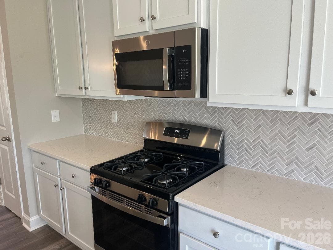 Gas Cooktop Stove - 262 Corrie Ann Drive, Concord
