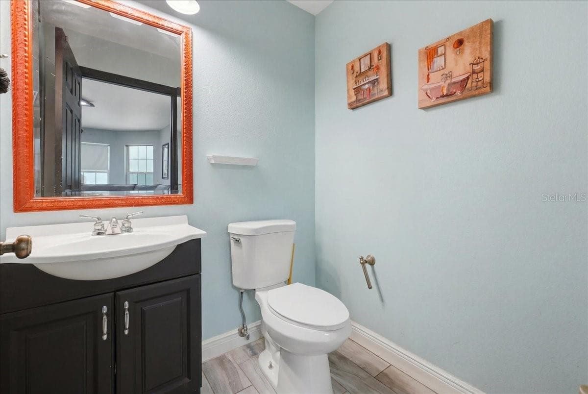 Half bathroom- First floor - 14445 COMMONWEALTH AVE N, POLK CITY