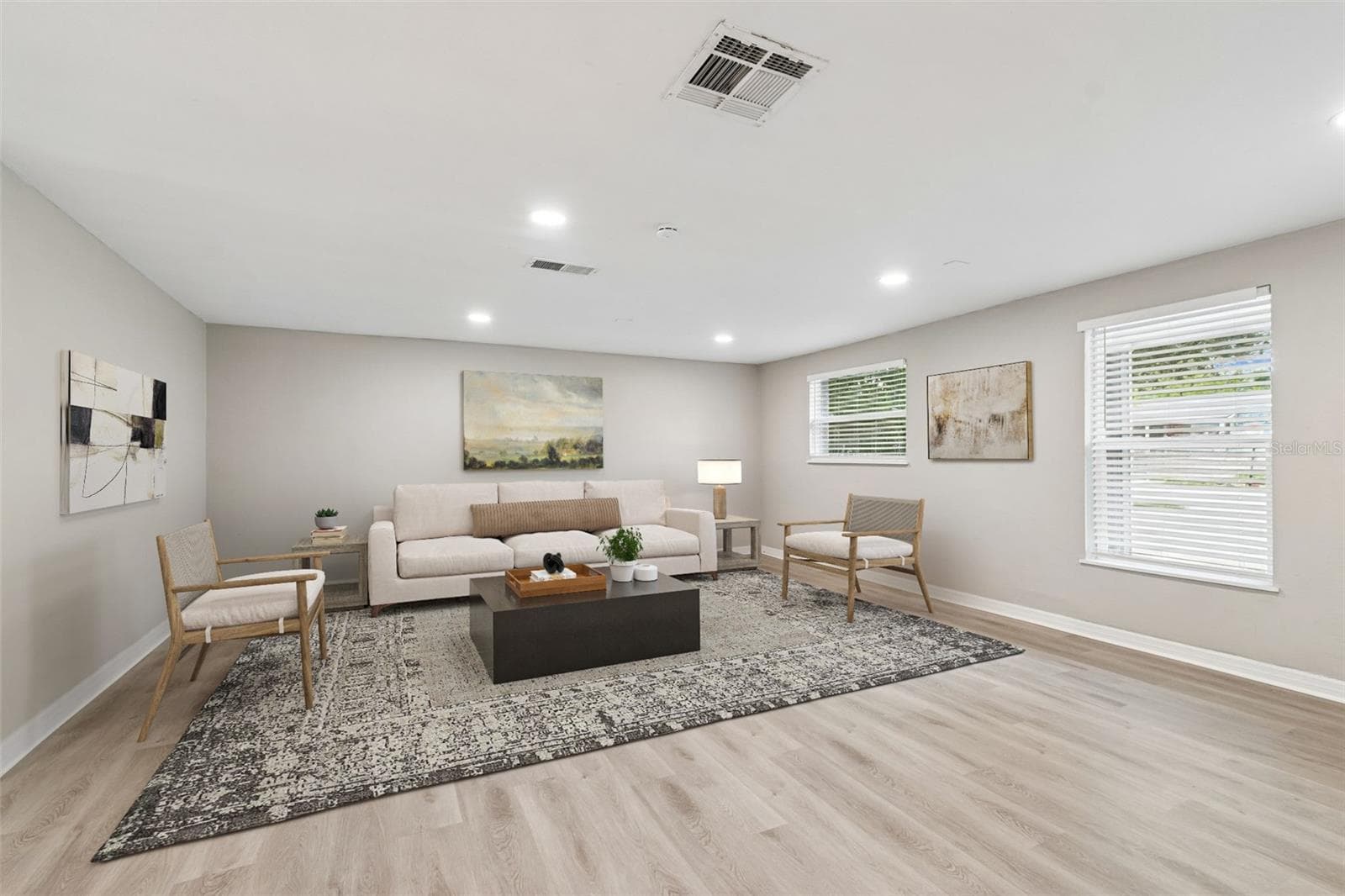 Single Family Residence at 1124 JADEWOOD AVE, CLEARWATER, photo 5 of 45