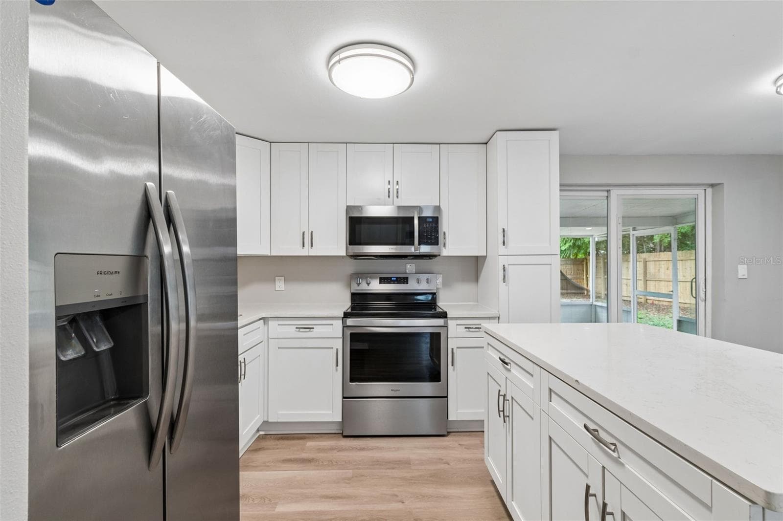 Single Family Residence at 1124 JADEWOOD AVE, CLEARWATER, photo 13 of 45