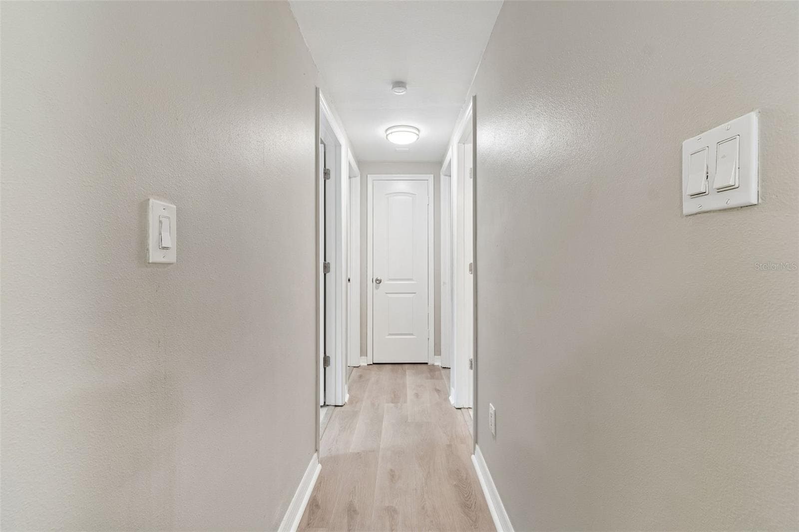Single Family Residence at 1124 JADEWOOD AVE, CLEARWATER, photo 18 of 45