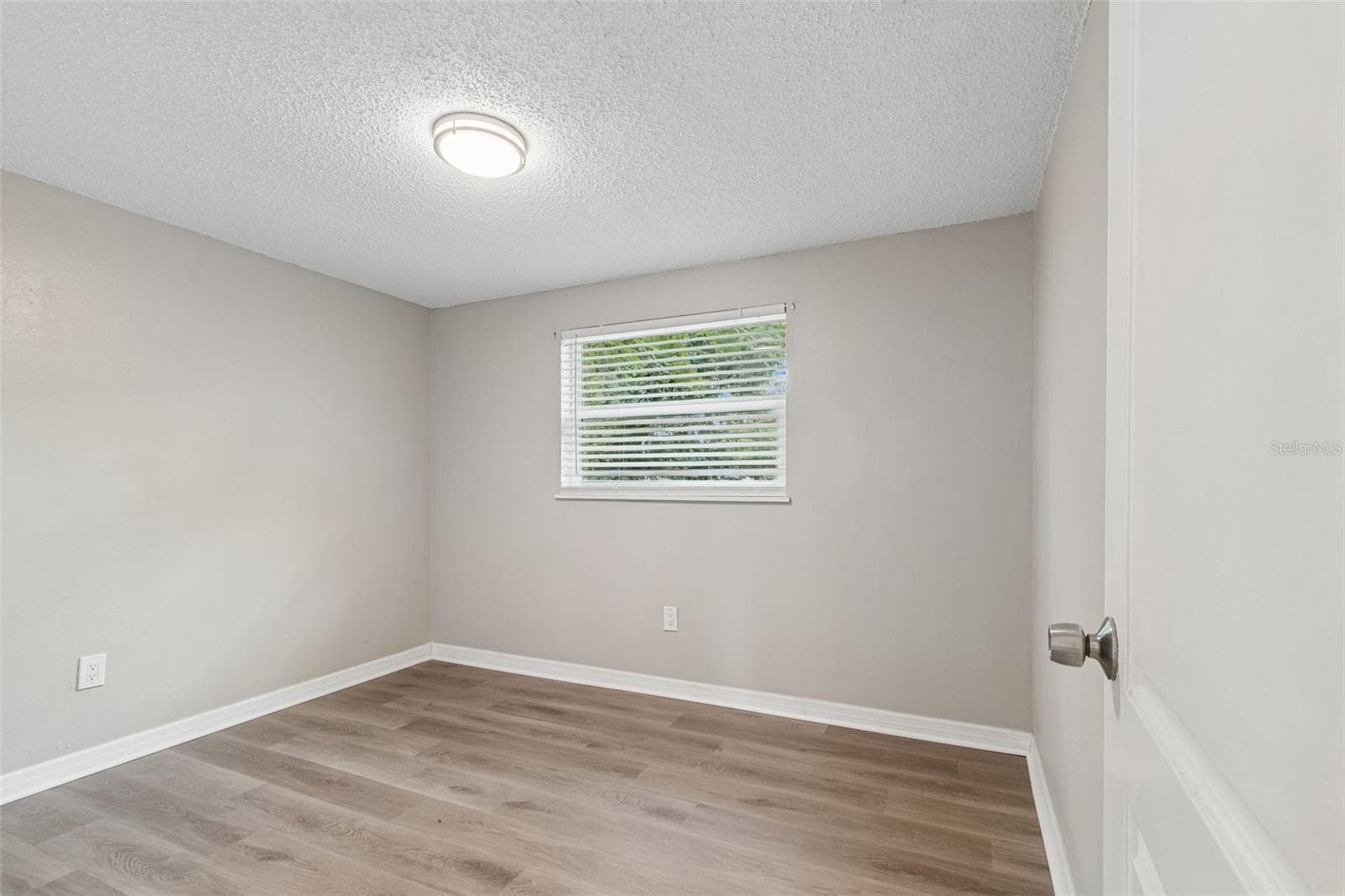 Single Family Residence at 1124 JADEWOOD AVE, CLEARWATER, photo 30 of 45