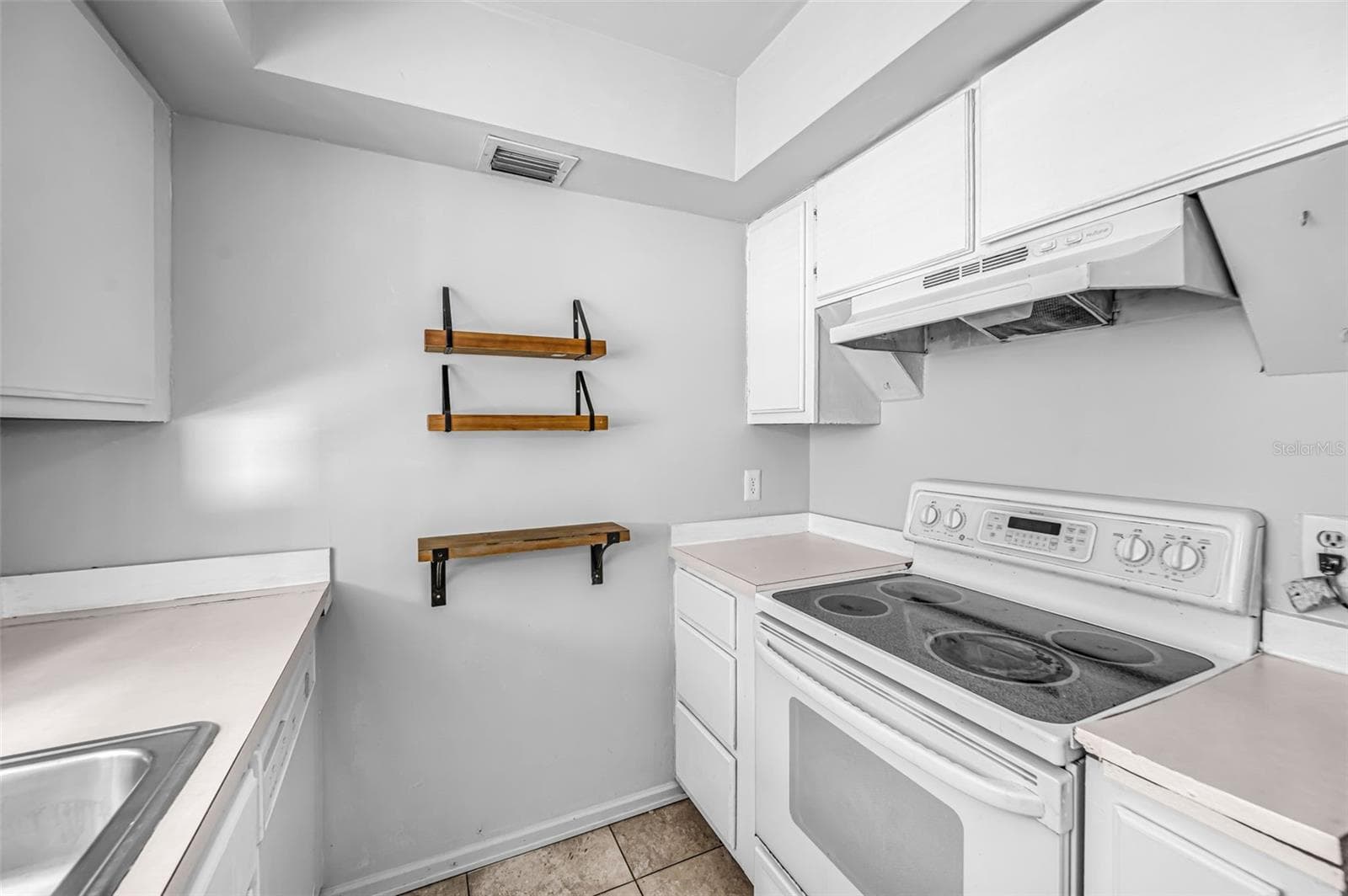 kitchen - 1960 UNION ST #5, CLEARWATER