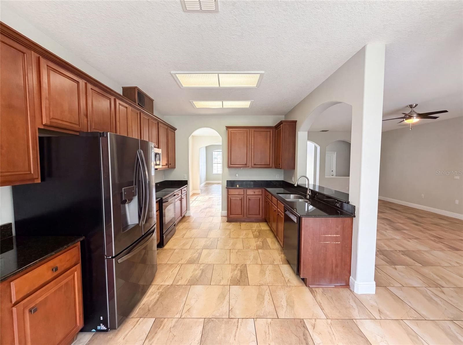 Single Family Residence at 12706 GROVEHURST AVE, WINTER GARDEN, photo 28 of 37