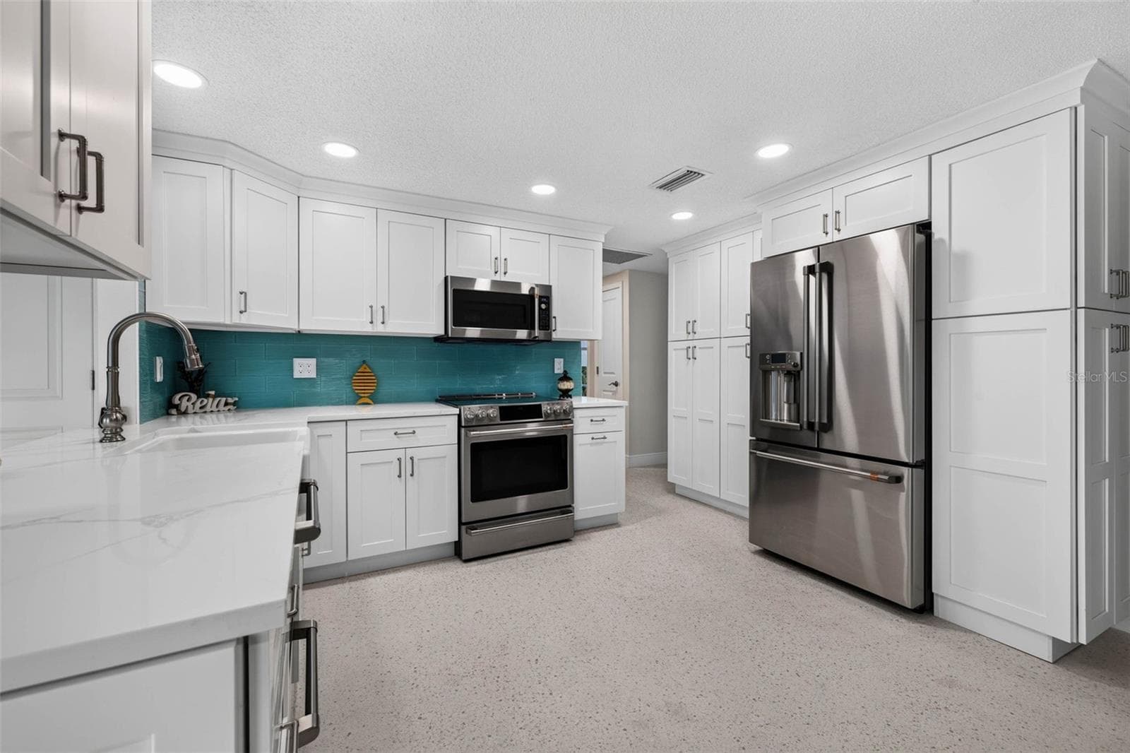 Single Family Residence at 13626 JENNITA DR, HUDSON, photo 7 of 41
