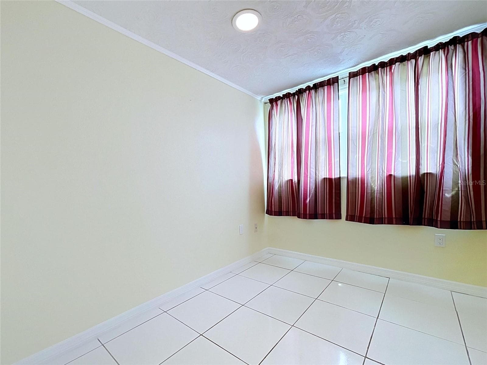 Office/Den/Study - 7401 ISLANDER LN, HUDSON