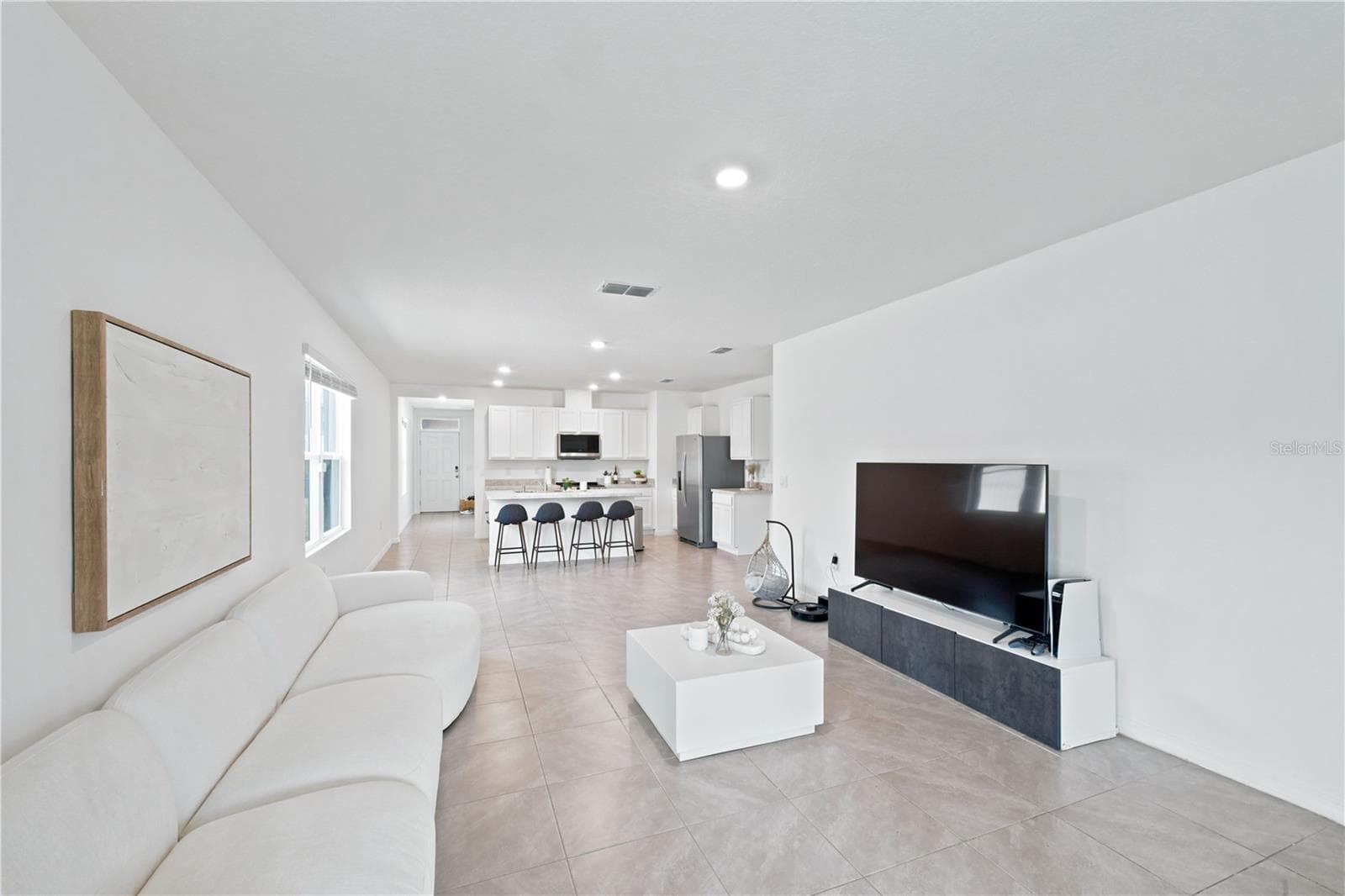 Single Family Residence at 2733 REDDISH EGRET BND, HARMONY, photo 14 of 39