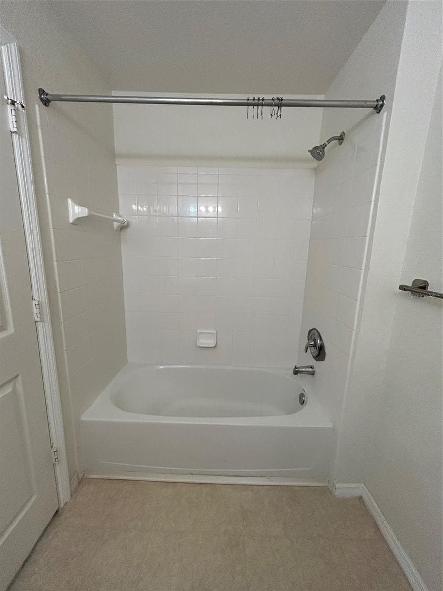 Condominium at 2201 SAN VITTORINO CIR #104, KISSIMMEE, photo 17 of 19