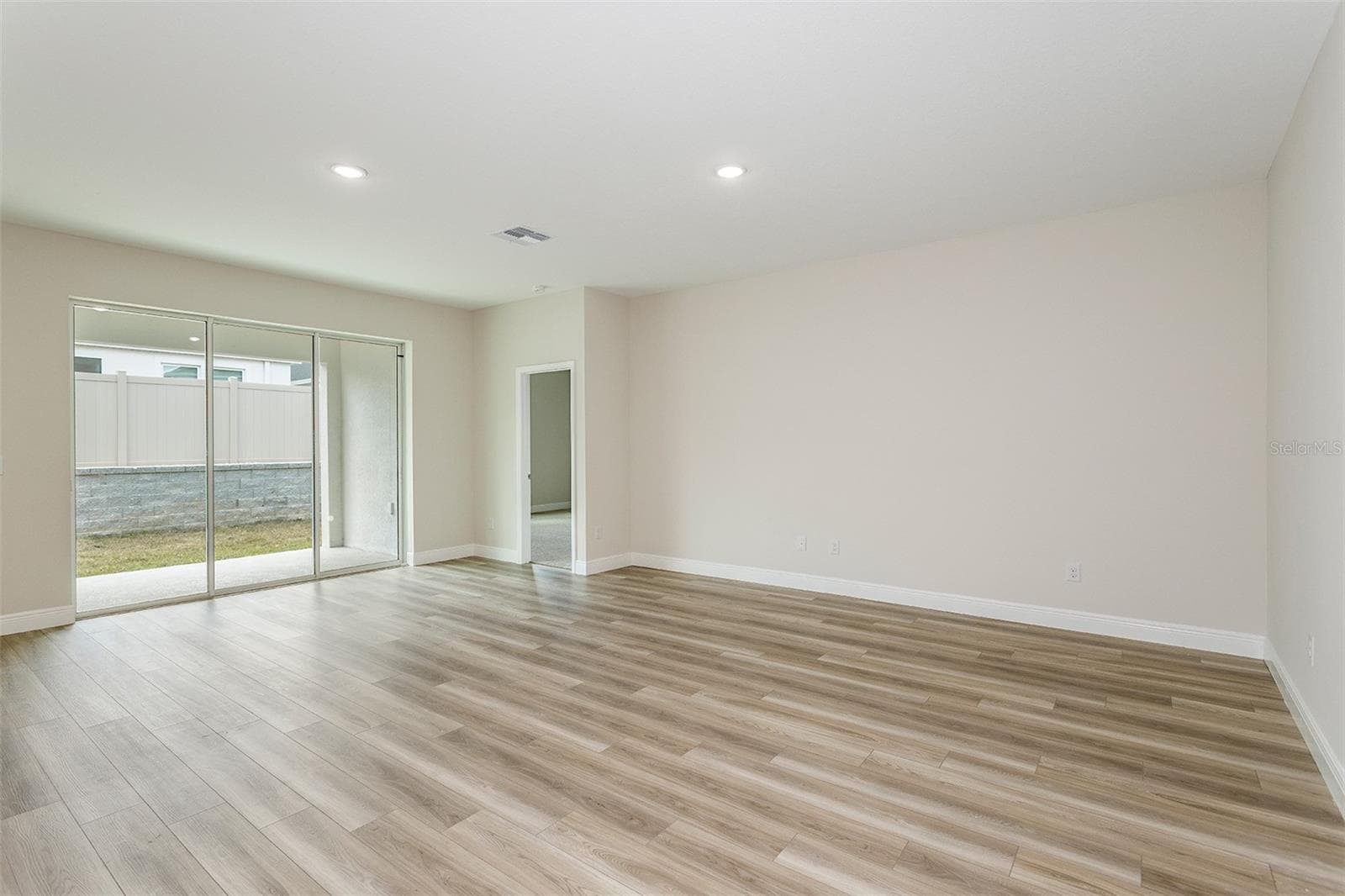 Single Family Residence at 33437 TWILIGHT SEA PL, DADE CITY, photo 15 of 32