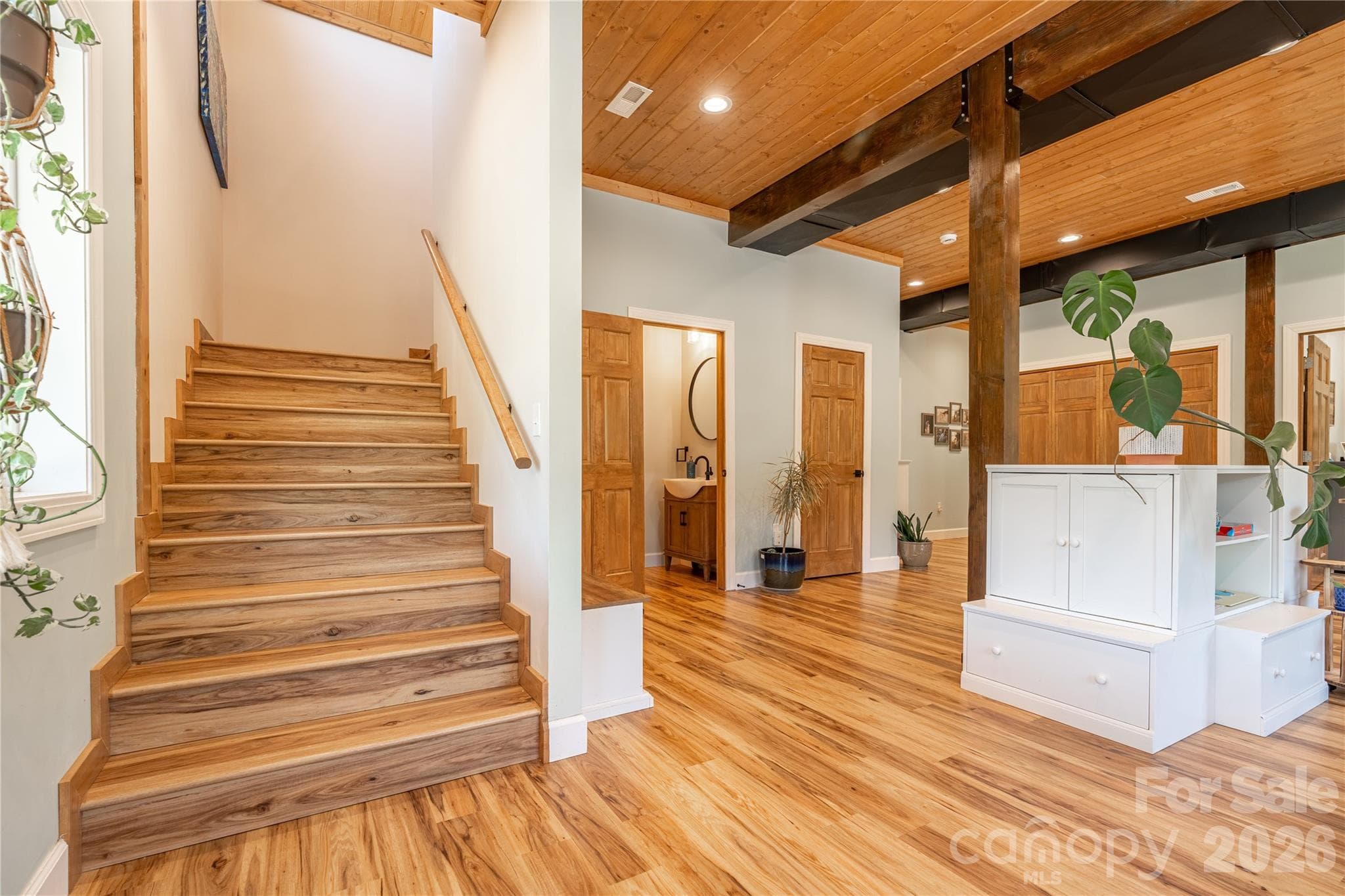 Flex Space with Steps to Great Room - 793 State Highway 197 South, Burnsville