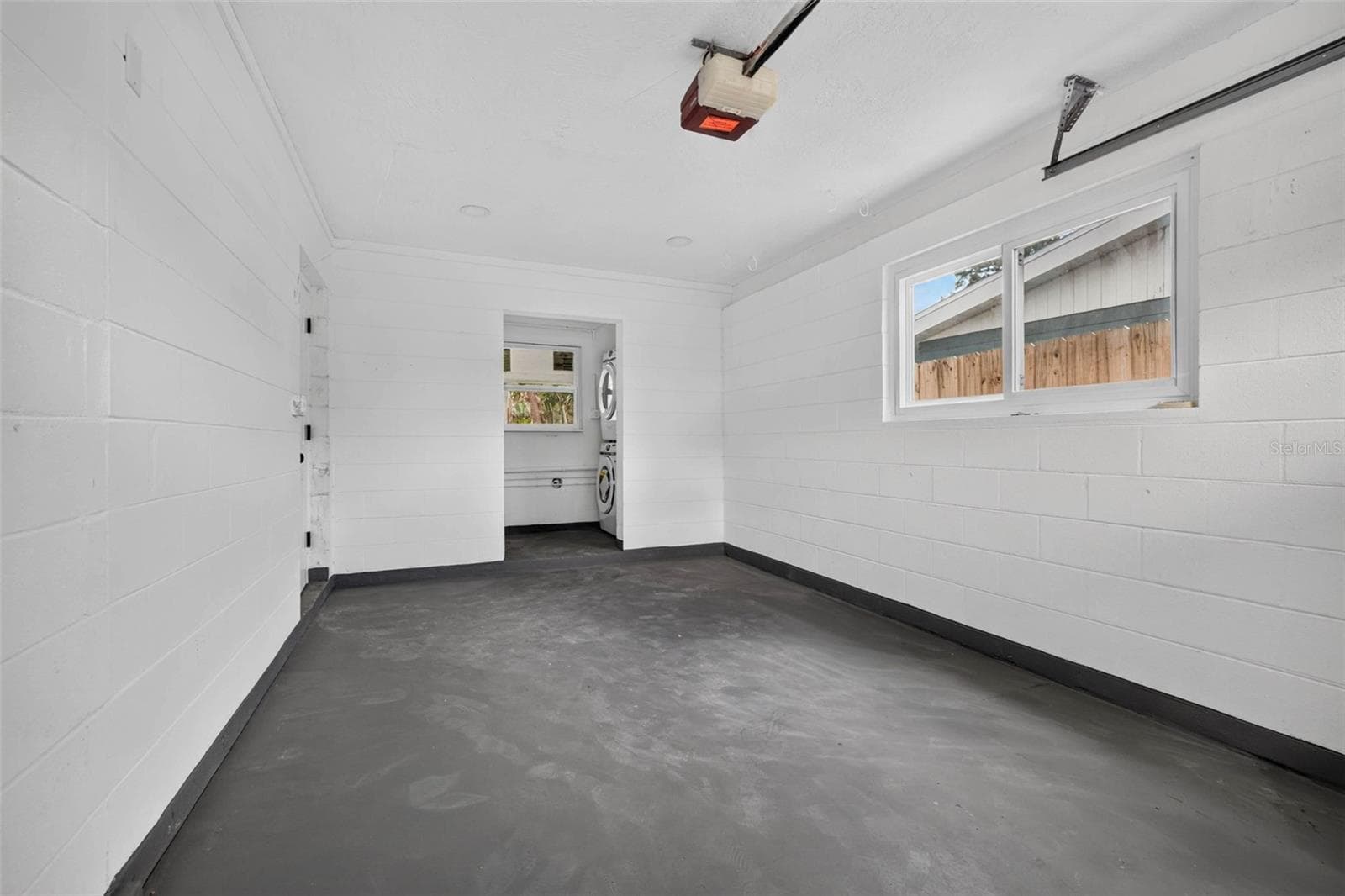 Single Family Residence at 1524 CARSON CIR NE, ST PETERSBURG, photo 36 of 38