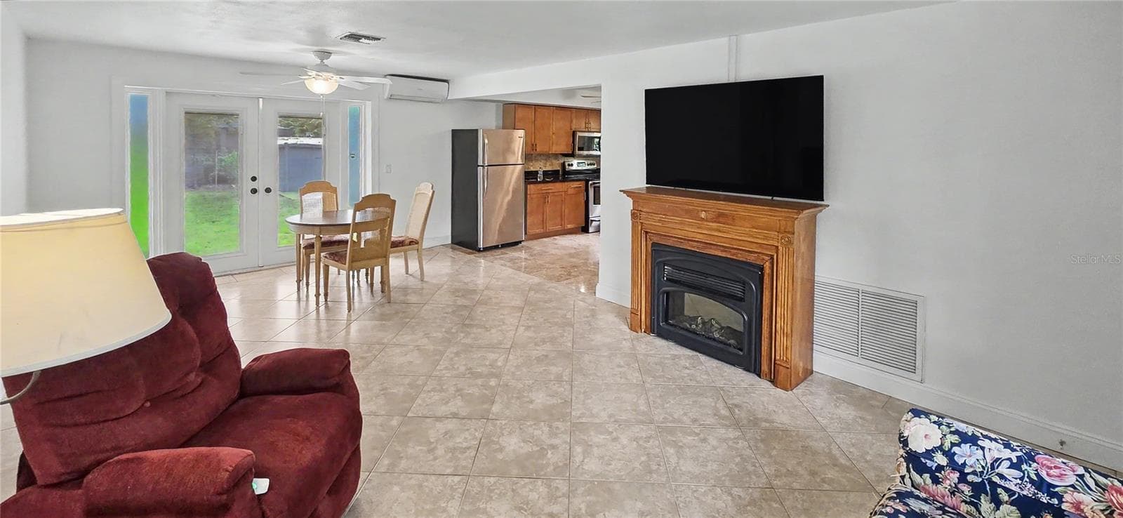 Single Family Residence at 3087 DUANE AVE, OLDSMAR, photo 6 of 30