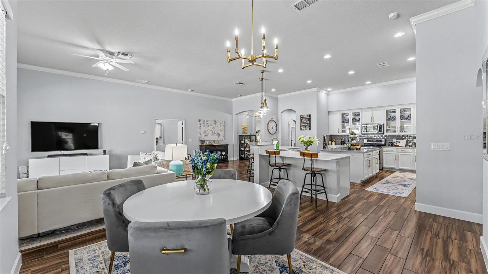 Single Family Residence at 3814 SHORESIDE DR, KISSIMMEE, photo 12 of 61