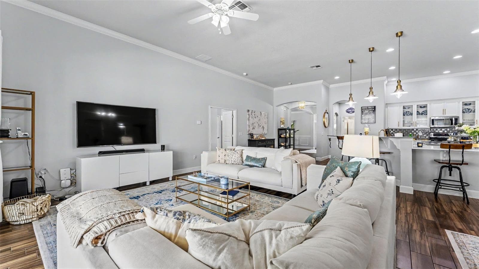 Single Family Residence at 3814 SHORESIDE DR, KISSIMMEE, photo 15 of 61