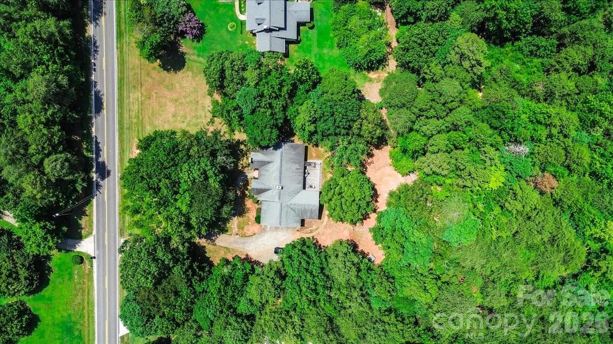 Single Family Residence at 14410 Youngblood Road, Charlotte, photo 35 of 42