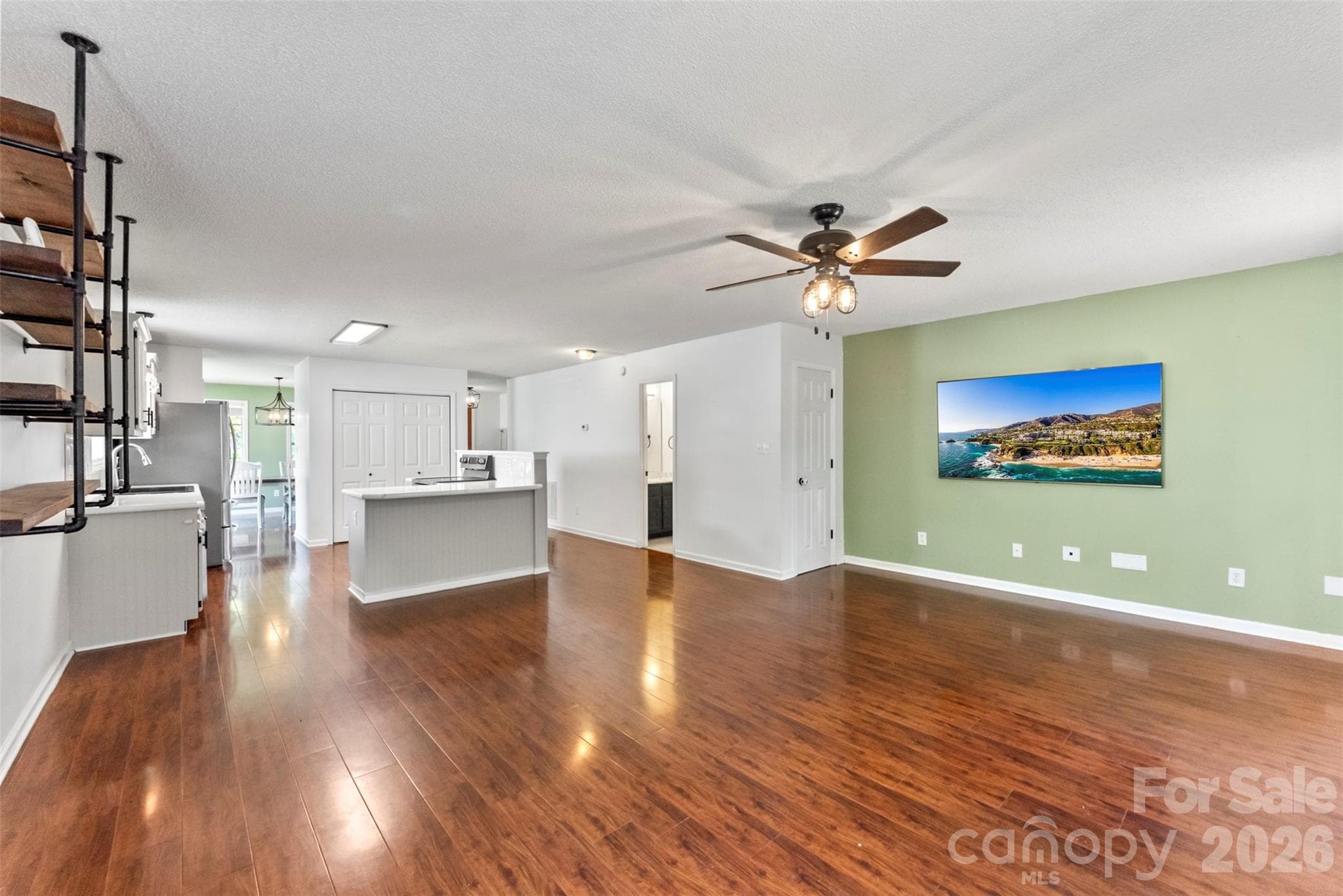Single Family Residence at 820 Saint Andrews Place, Concord, photo 6 of 34