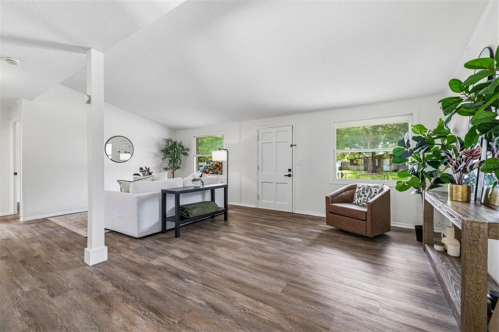 Single Family Residence at 10408 VENTURA AVE, TAMPA, photo 4 of 25