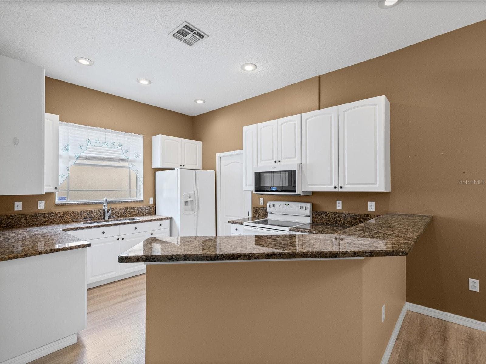 Villa at 7637 WIMPOLE DR, NEW PORT RICHEY, photo 15 of 61