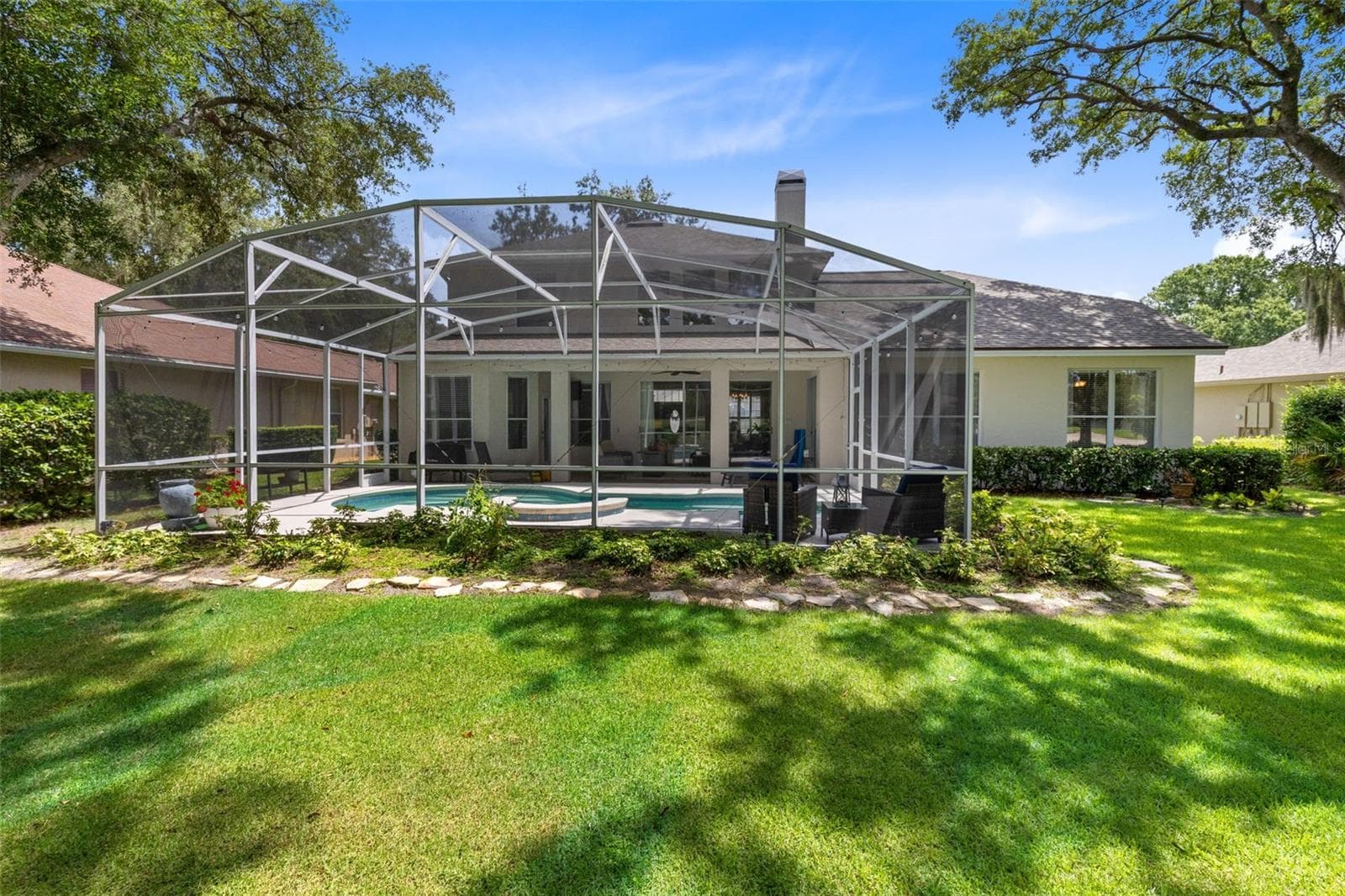 Single Family Residence at 8052 LAUREL RIDGE DR, MOUNT DORA, photo 35 of 47