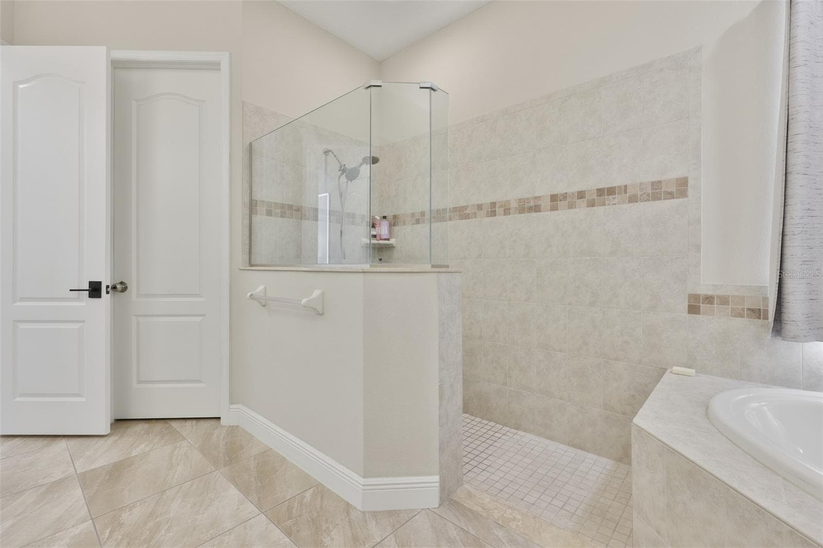 Single Family Residence at 7121 HATPIN LOOP, WESLEY CHAPEL, photo 23 of 50