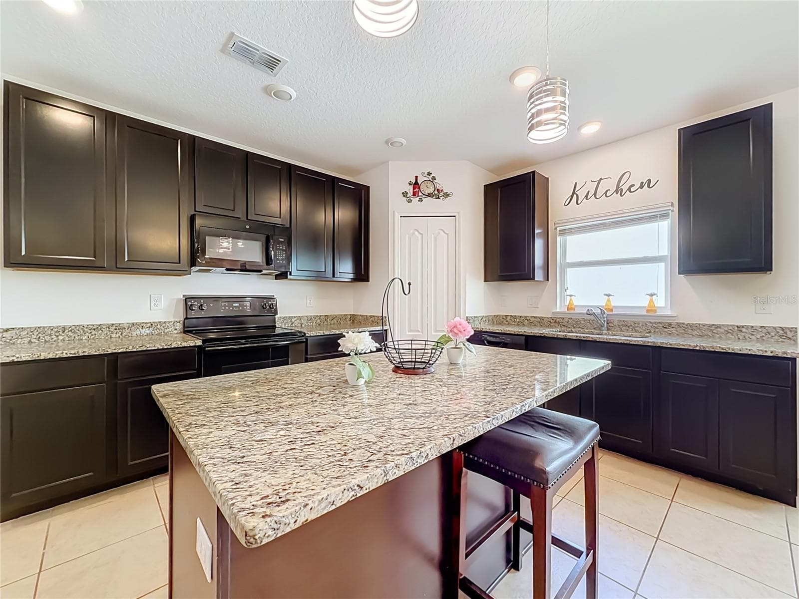Single Family Residence at 1269 WATER WILLOW DR, GROVELAND, photo 16 of 52