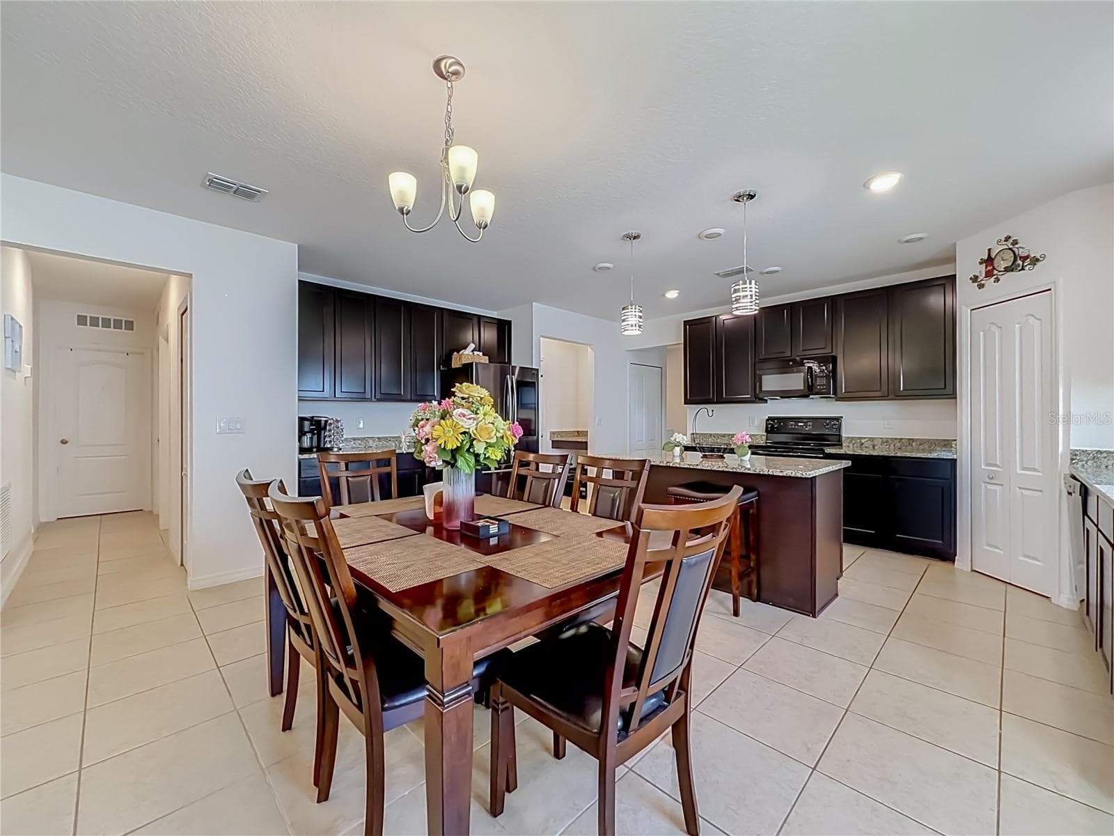 Single Family Residence at 1269 WATER WILLOW DR, GROVELAND, photo 19 of 52
