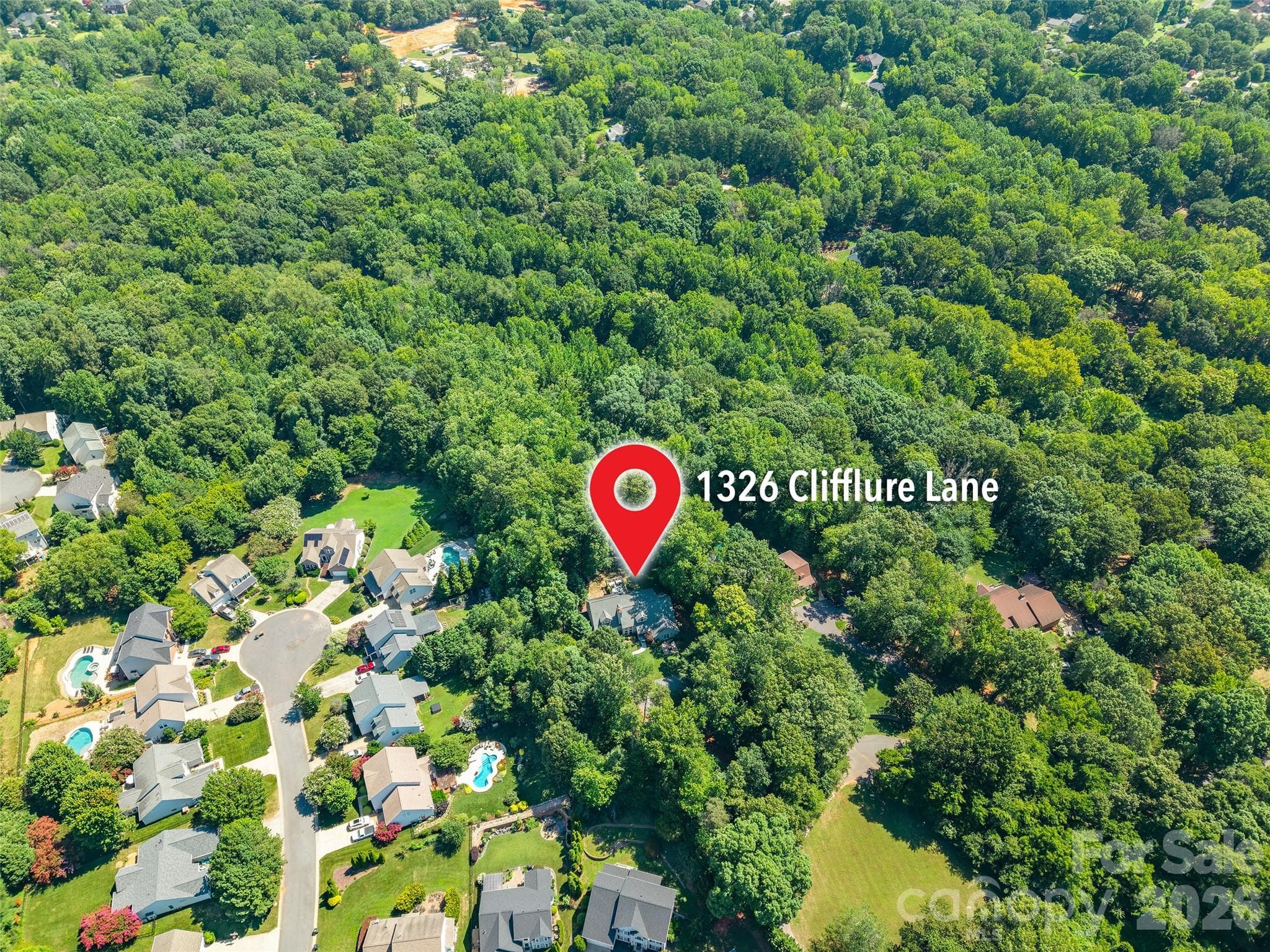 Single Family Residence at 1326 Clifflure Lane, Fort Mill, photo 40 of 41