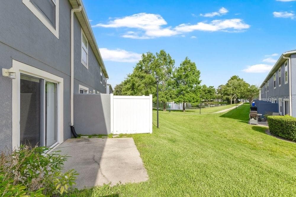 Townhouse at 12640 SOMERSET OAKS ST, ORLANDO, photo 12 of 40