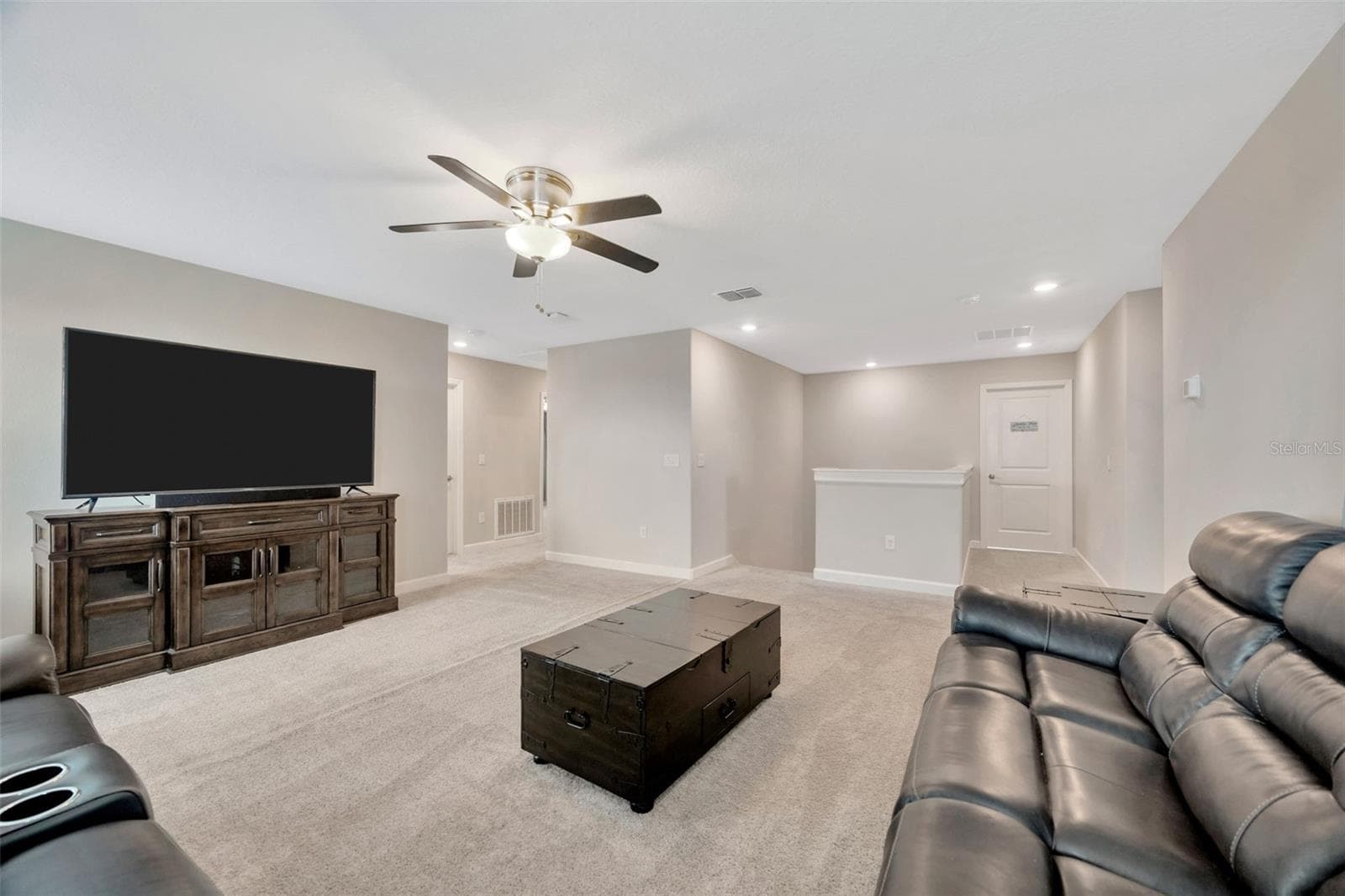 Single Family Residence at 11464 CHILLY WATER CT, RIVERVIEW, photo 12 of 34