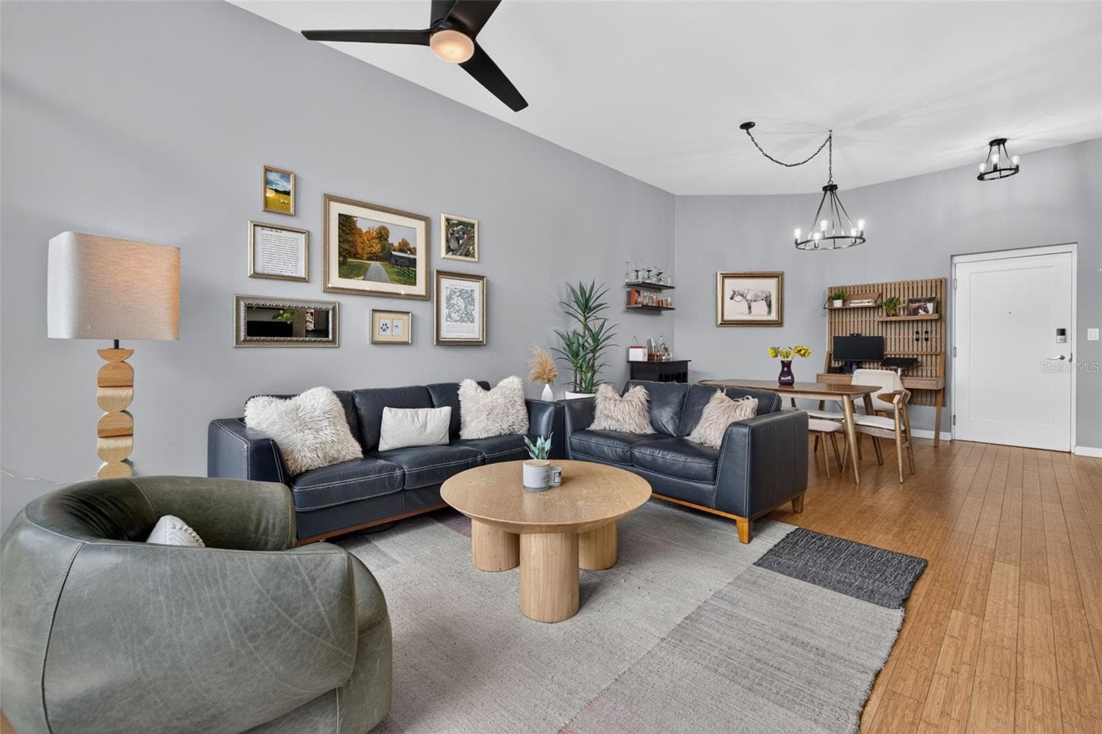 Condominium at 400 4TH AVE S #408, ST PETERSBURG, photo 3 of 33
