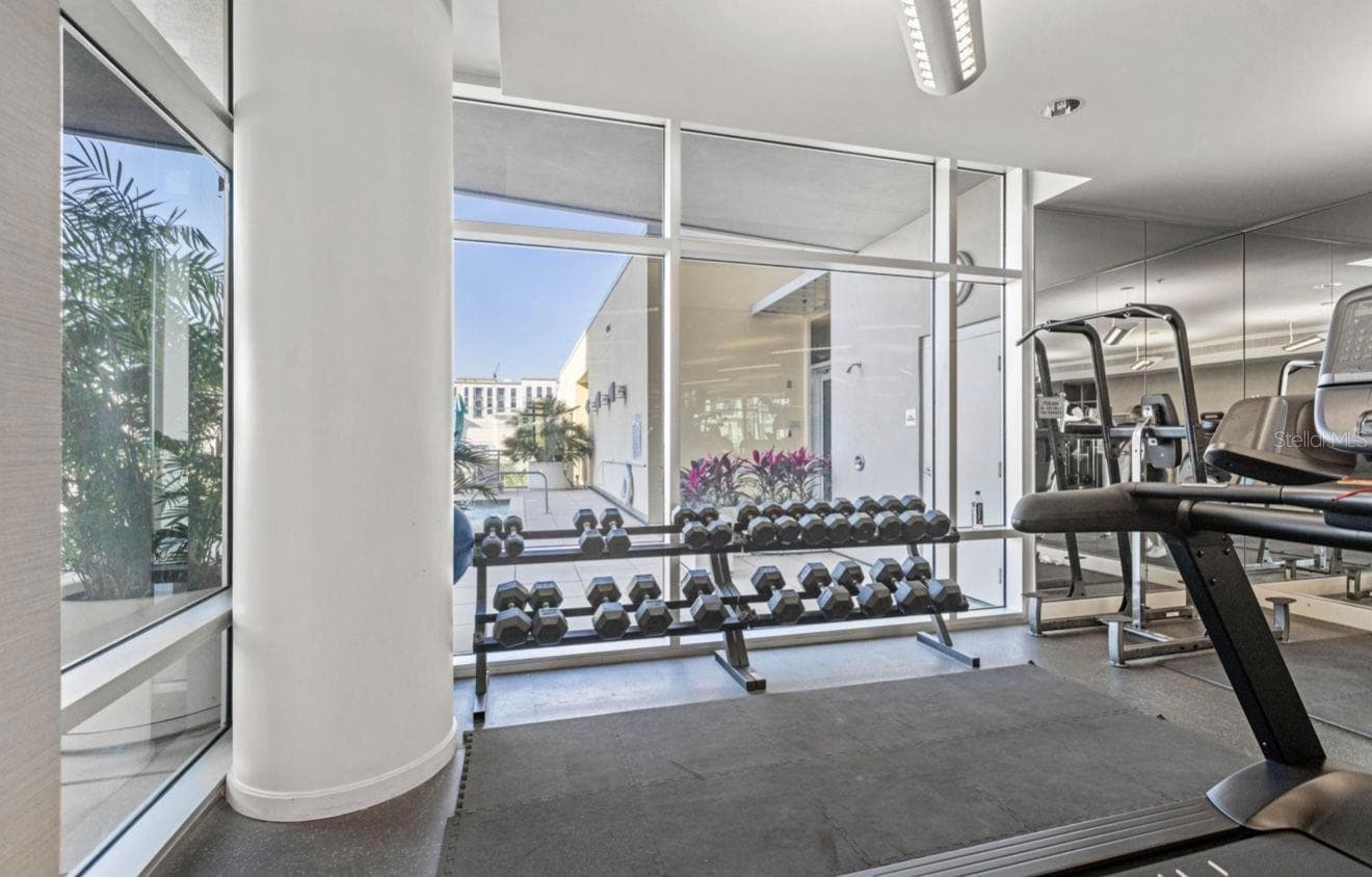 Condominium at 400 4TH AVE S #408, ST PETERSBURG, photo 29 of 33