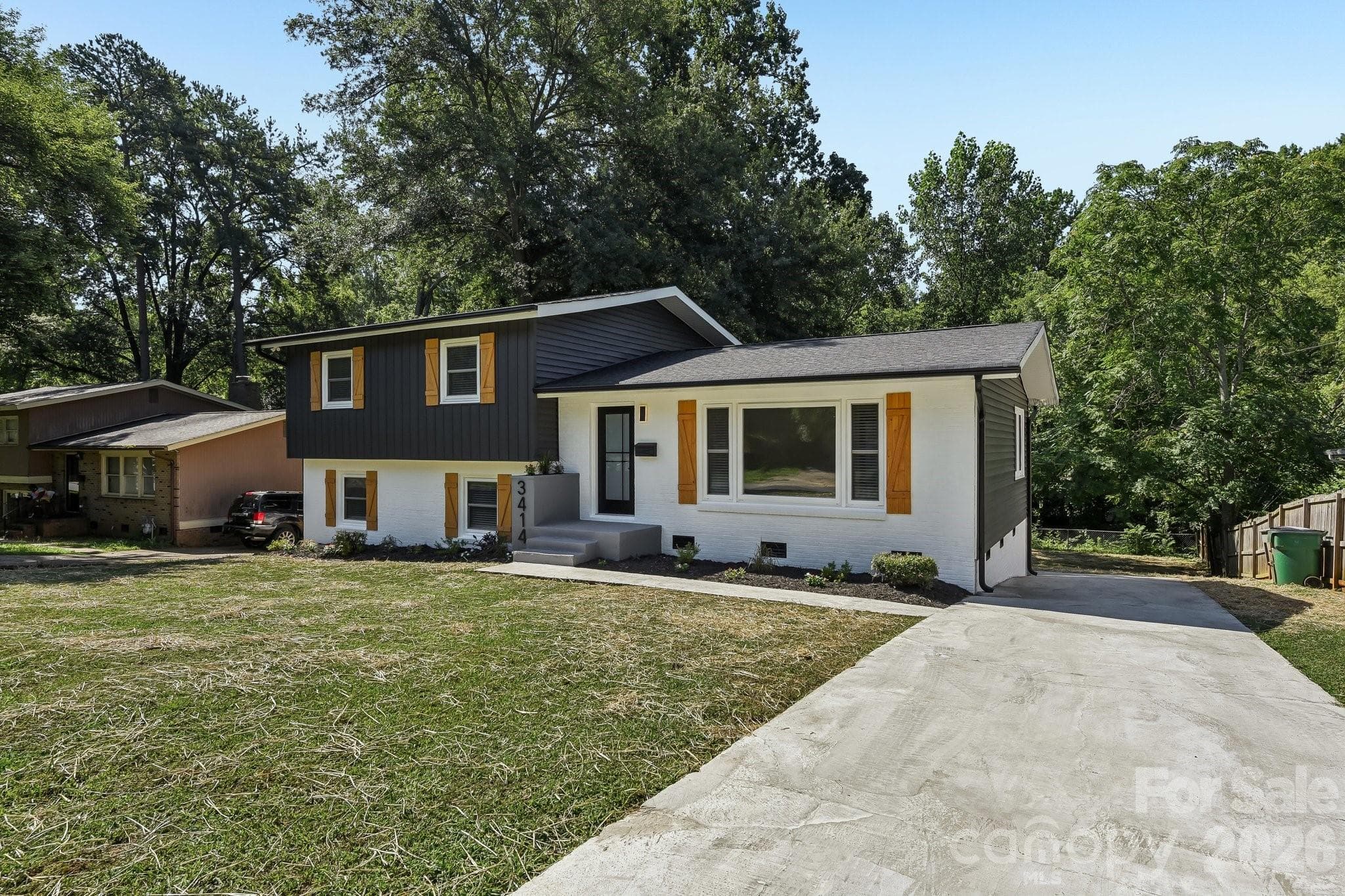 Single Family Residence at 3414 Winterfield Place, Charlotte, photo 4 of 47