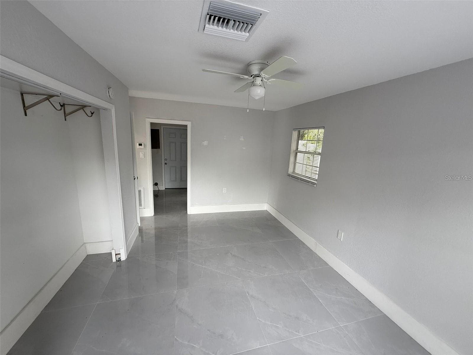 BACK UNIT BED - 427 40TH AVE S, ST PETERSBURG