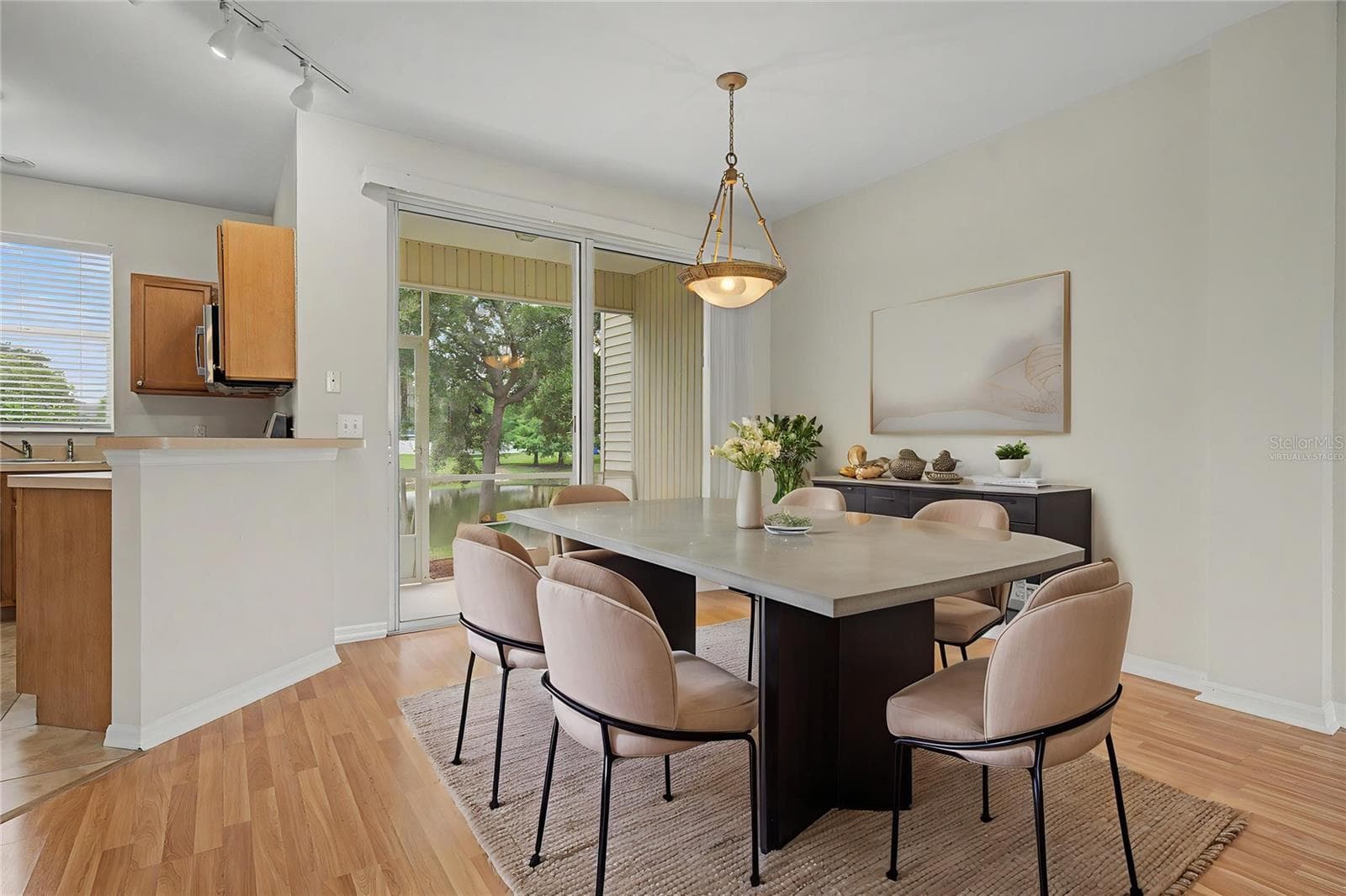 Virtually Staged - 12216 COUNTRY WHITE CIR, TAMPA