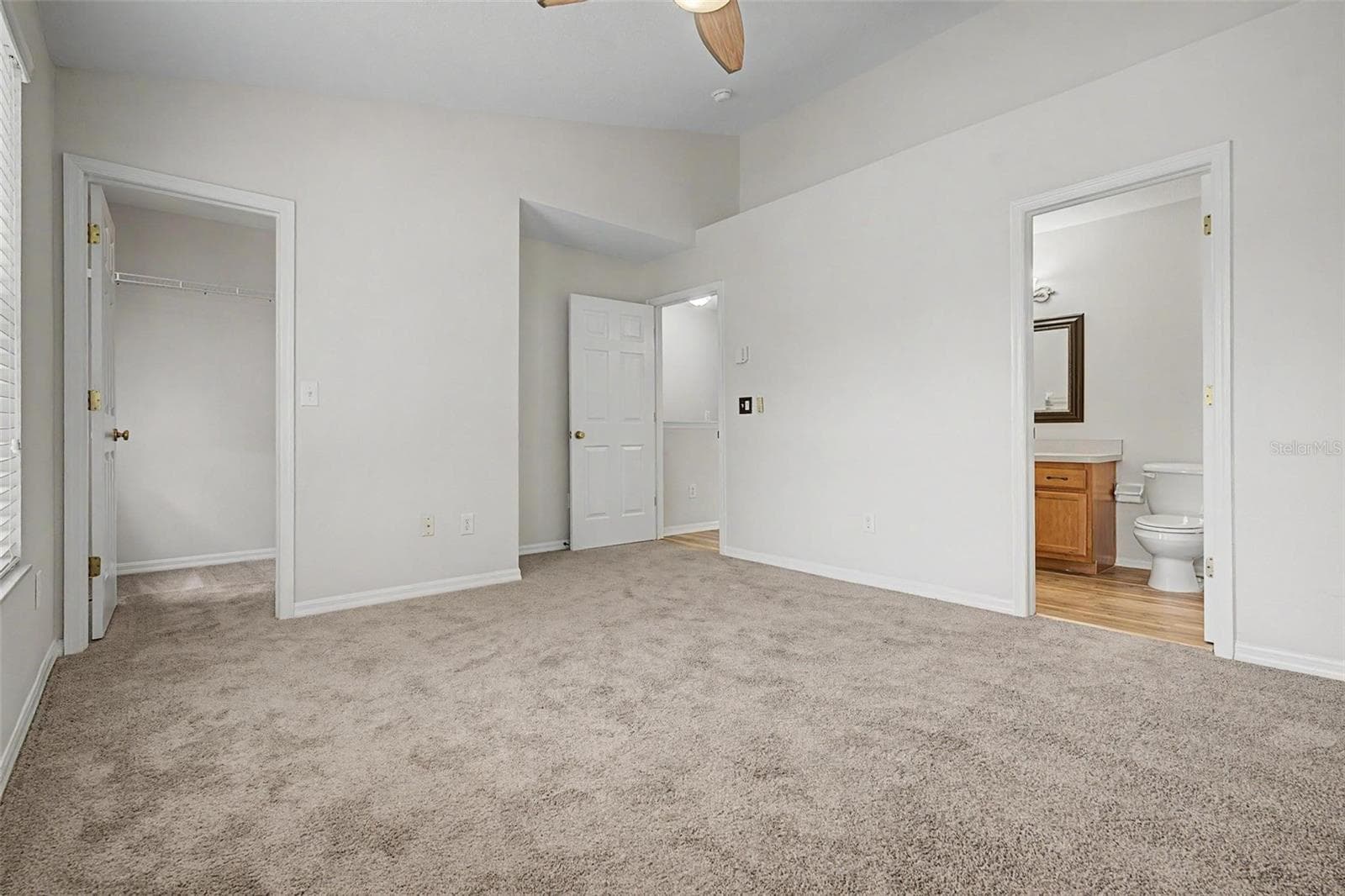 Townhouse at 12216 COUNTRY WHITE CIR, TAMPA, photo 18 of 33