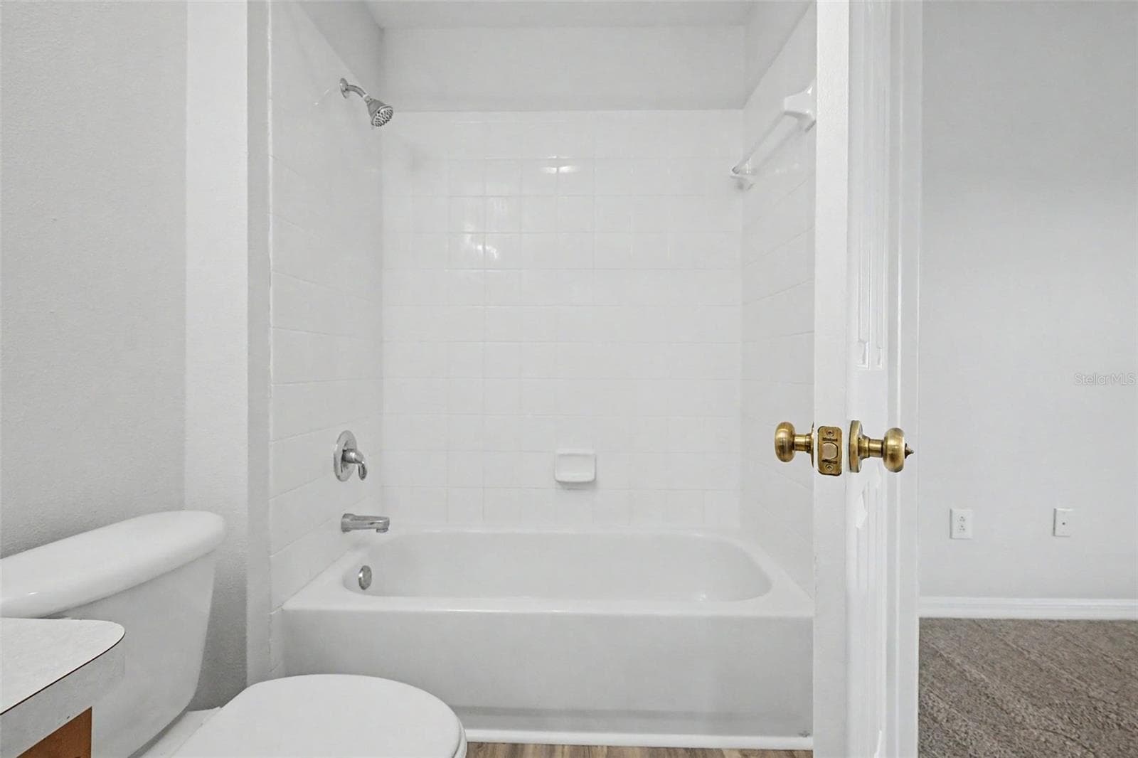 Townhouse at 12216 COUNTRY WHITE CIR, TAMPA, photo 19 of 33